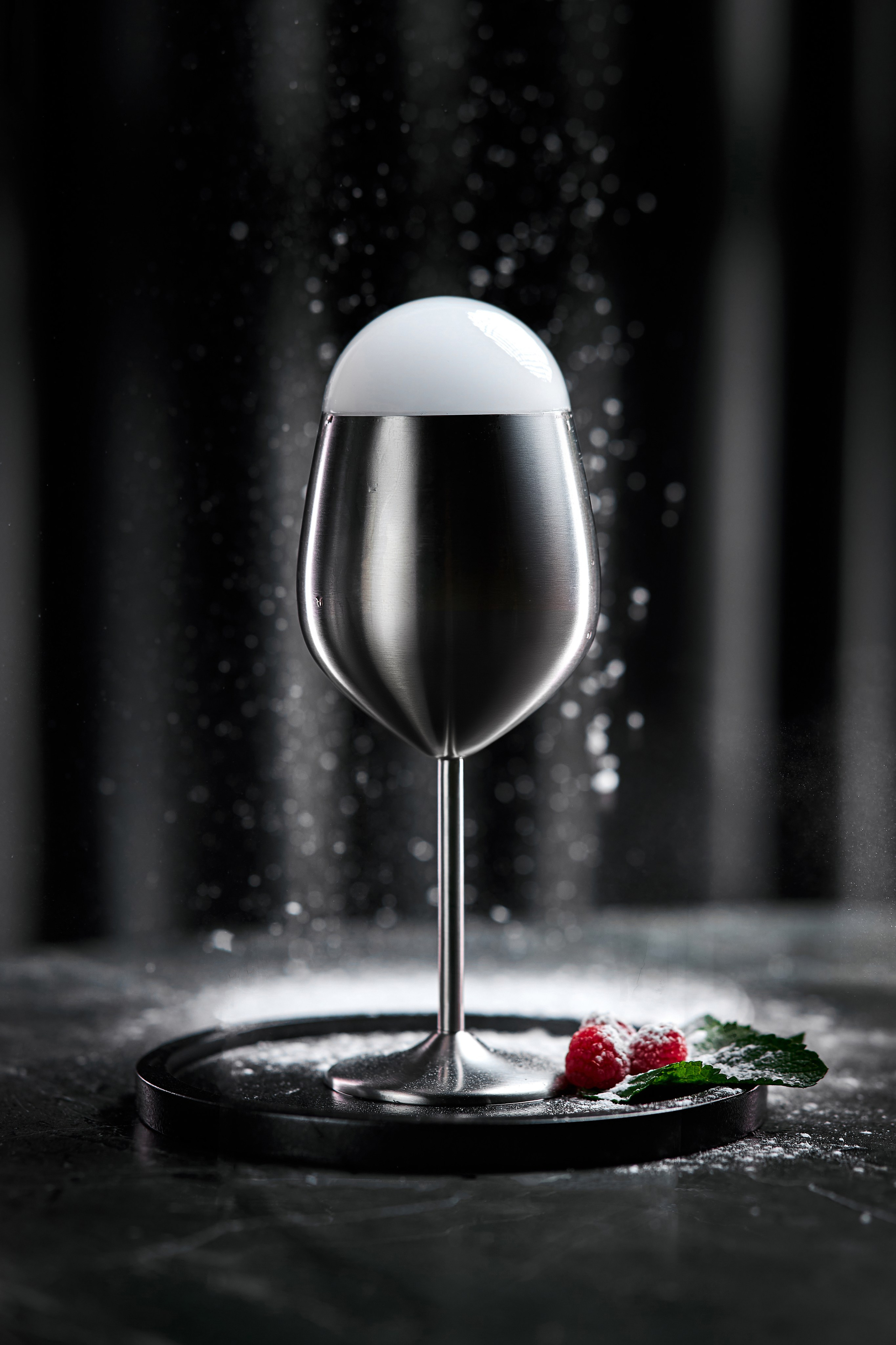 BAR. Рекламный, Fashion и имиджевый фотограф Михаил Чащин