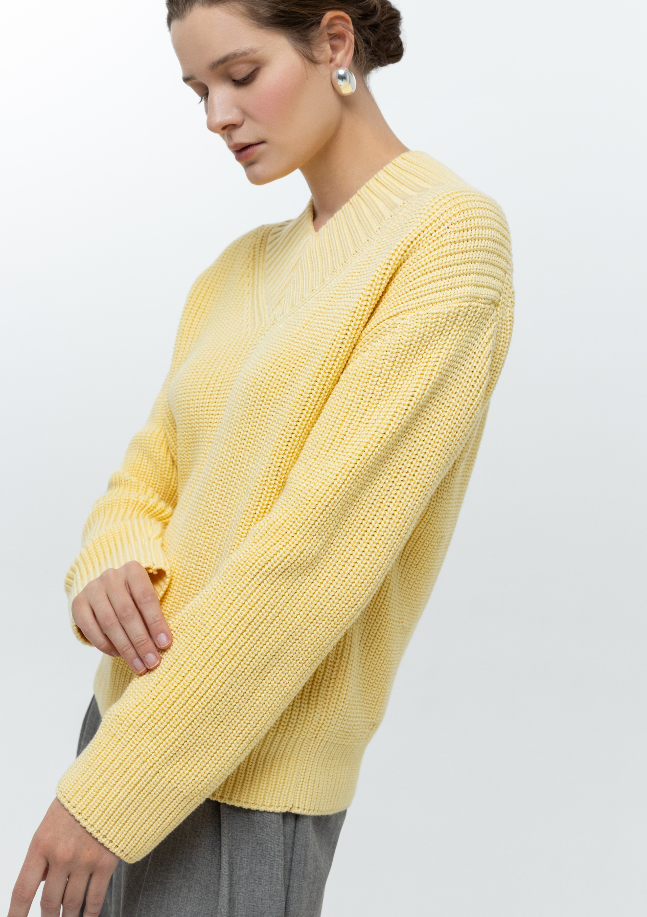 Каталог. Верхняя одежда + трикотаж бренда. 4ч,. Визажист для брендов, Фэшн продюсер Олеся Глушкова