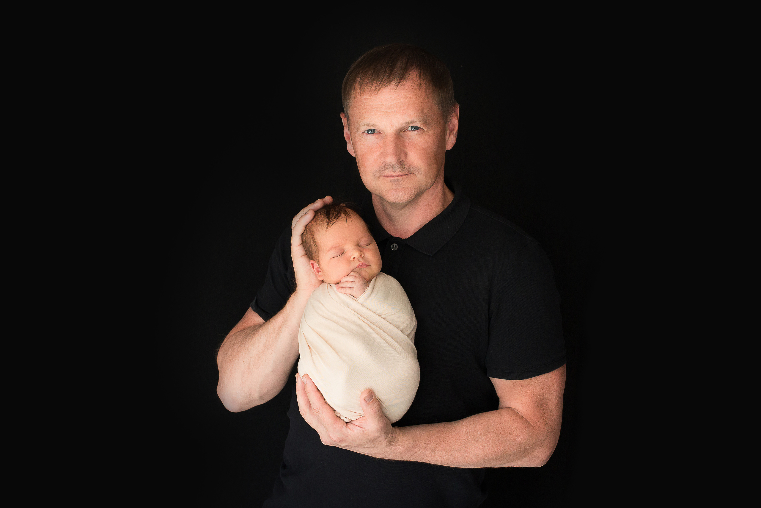 Семейная фотосессия дома. Фотограф новорожденных в г. Миасс Анна Плотникова