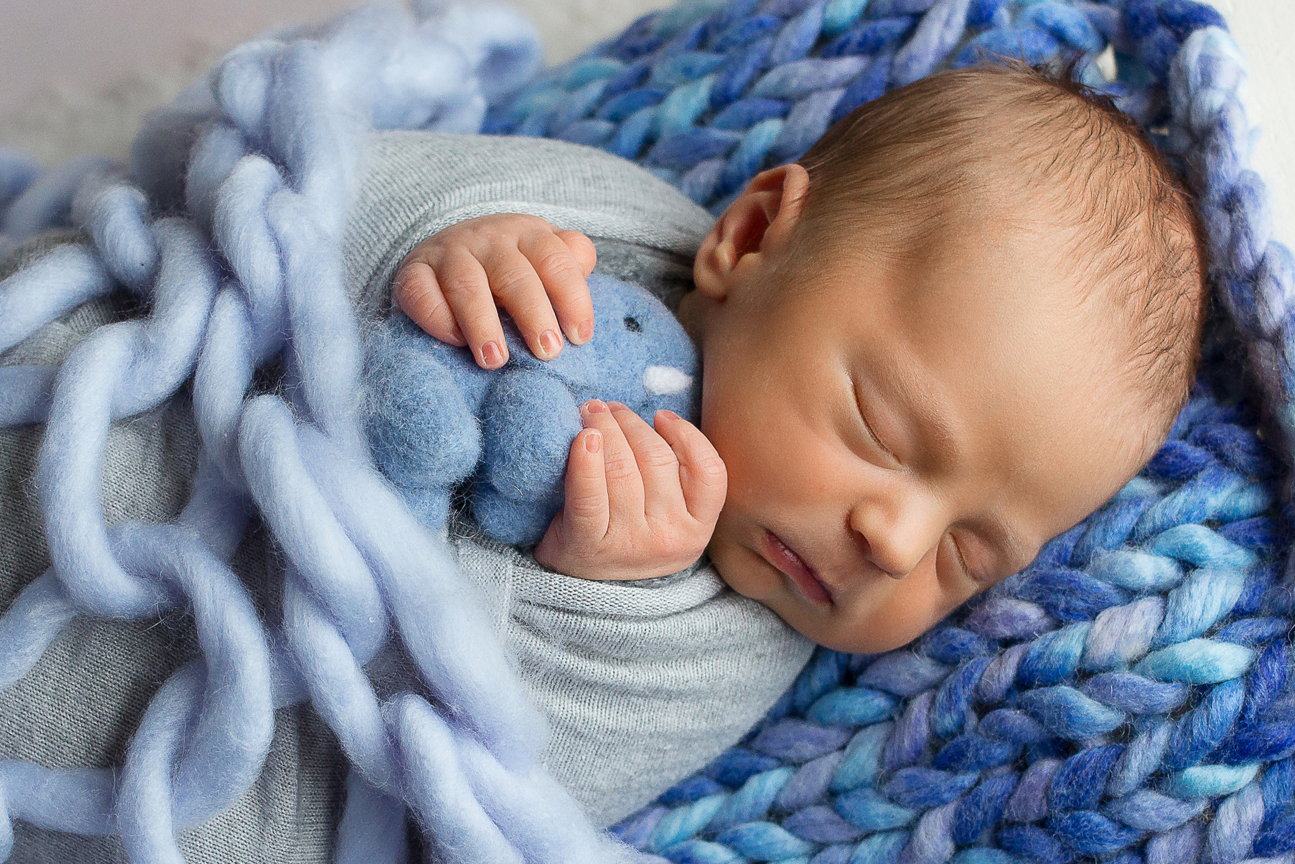 Фотосессия новорождённых мальчиков. Фотограф новорожденных в г. Миасс Анна Плотникова