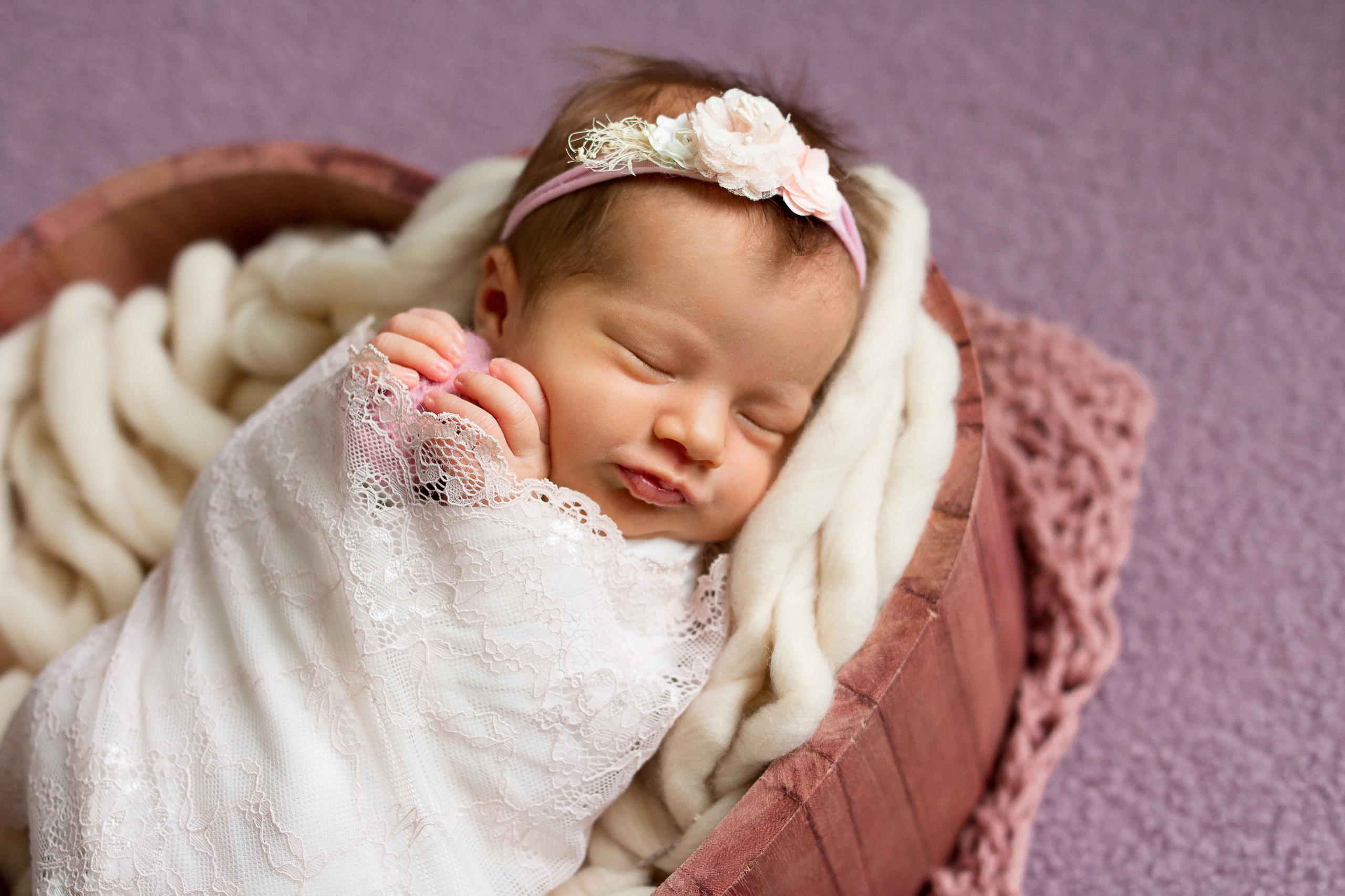 Фотосессия новорожденных девочек. Фотограф новорожденных в г. Миасс Анна Плотникова