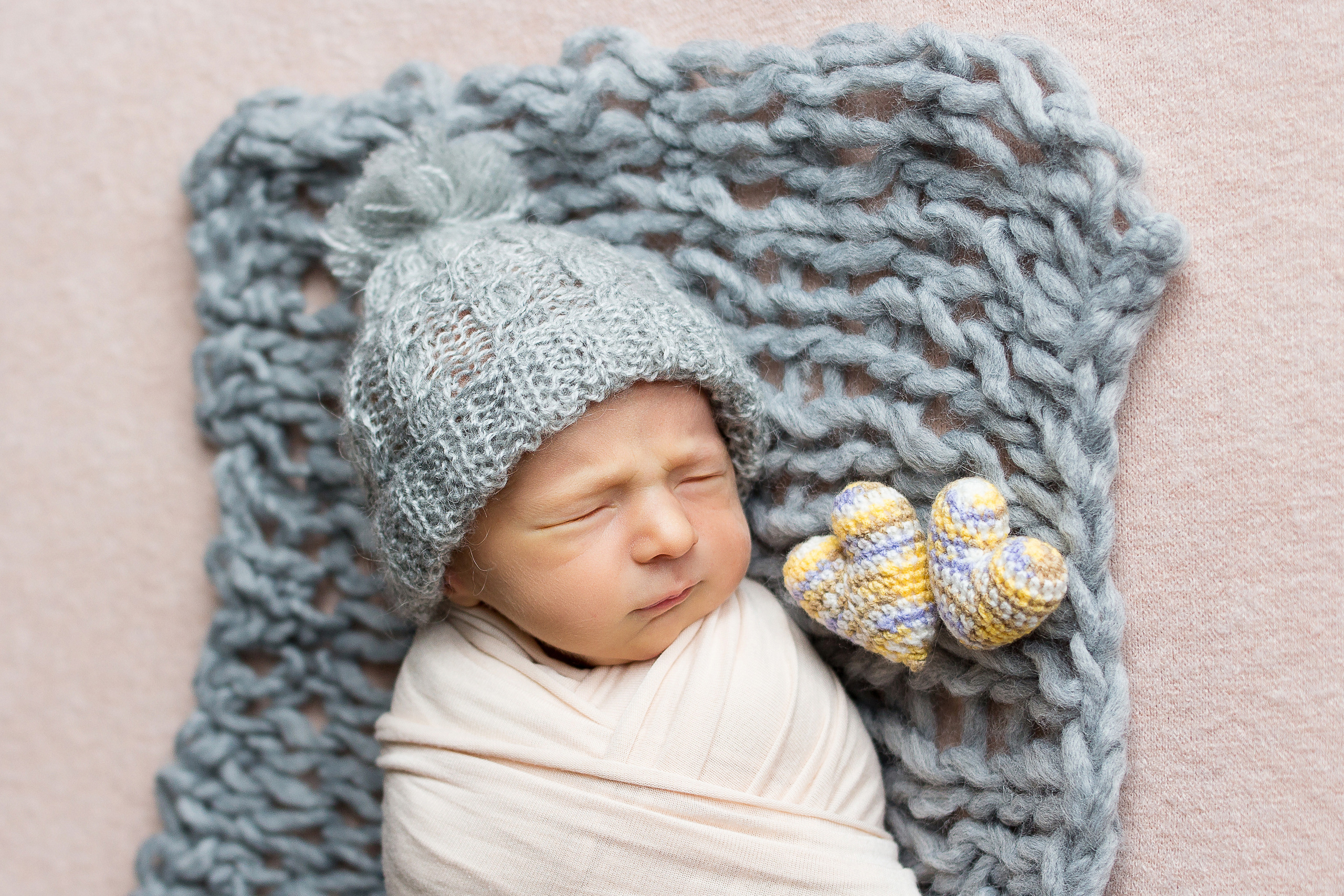 Фотосессия новорождённых мальчиков. Фотограф новорожденных в г. Миасс Анна Плотникова