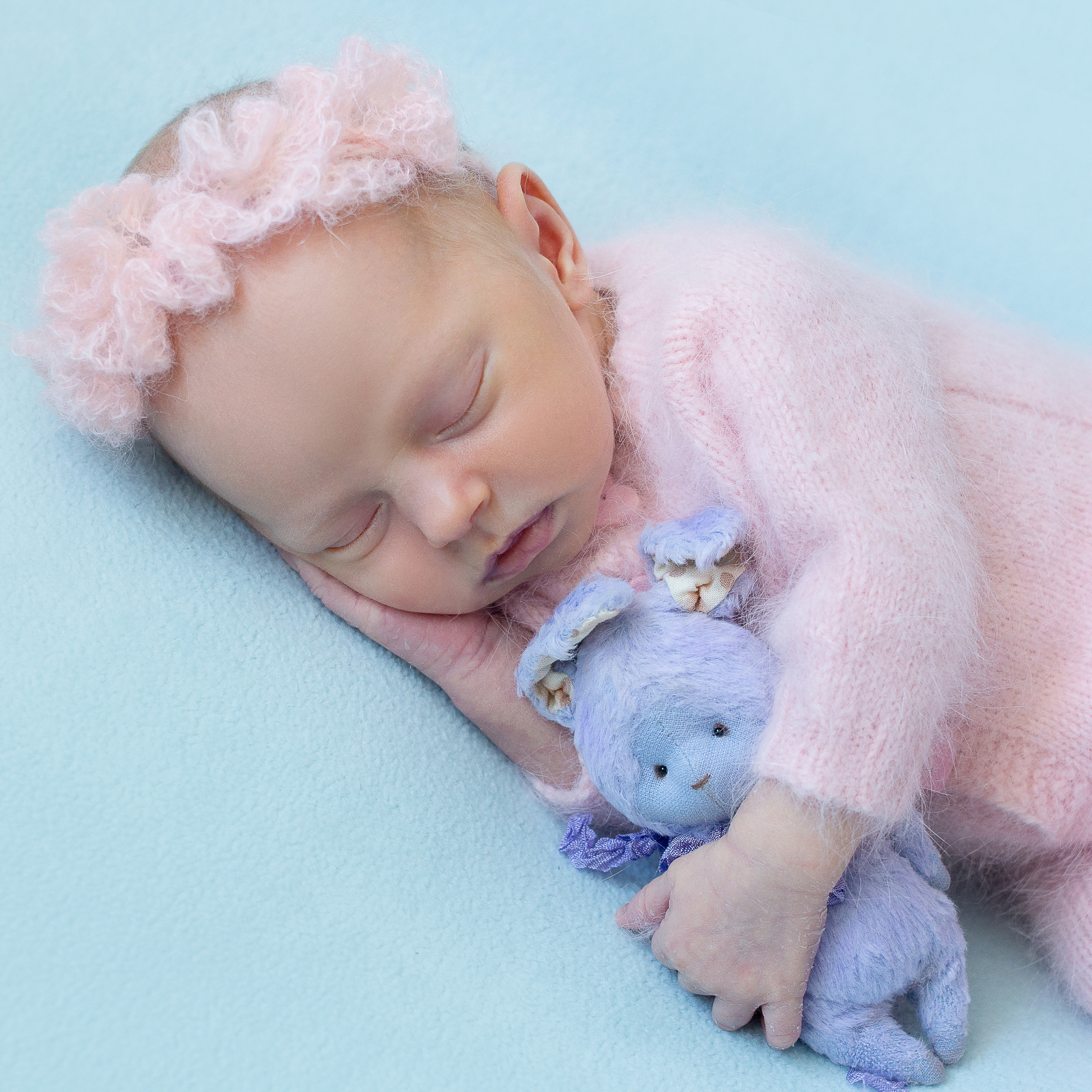 Фотосессия новорожденных девочек. Фотограф новорожденных в г. Миасс Анна Плотникова