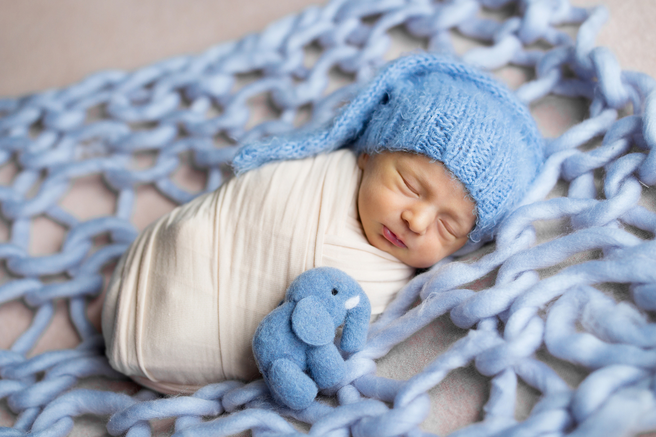 Фотосессия новорождённых мальчиков. Фотограф новорожденных в г. Миасс Анна Плотникова