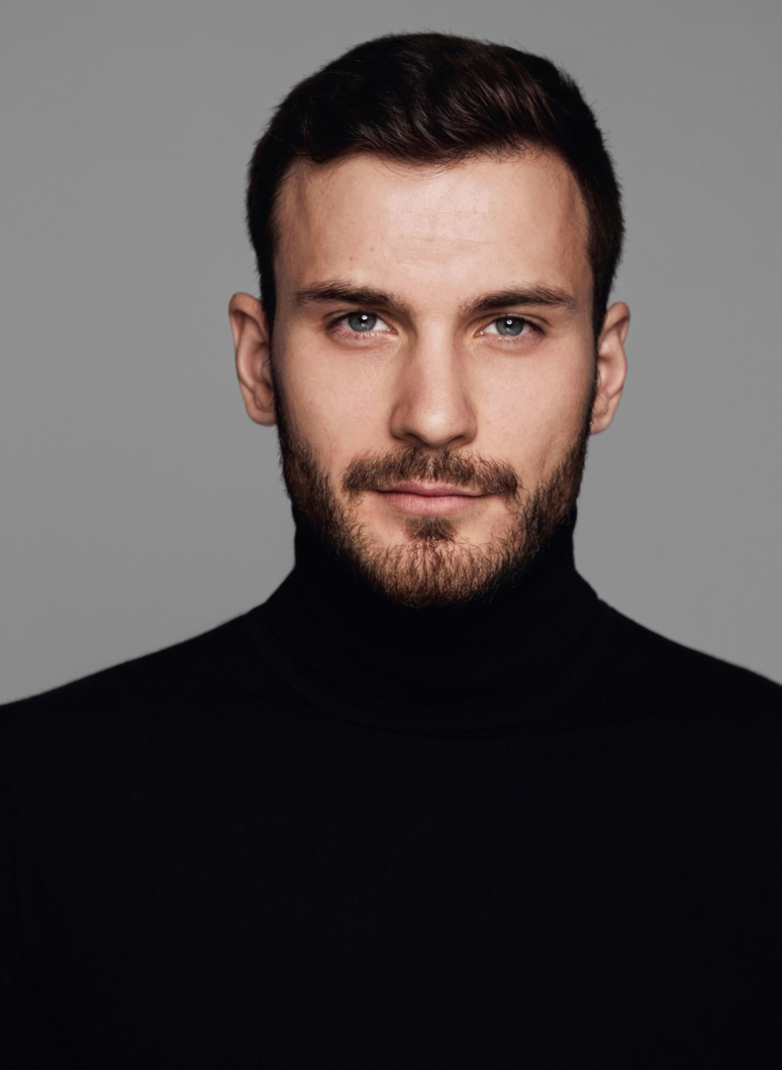 Портфолио Парня модели Глеб Русанду. Продакшен г. Москва съемка мужской одежды, мужские модели, фото и видео, организация под ключ