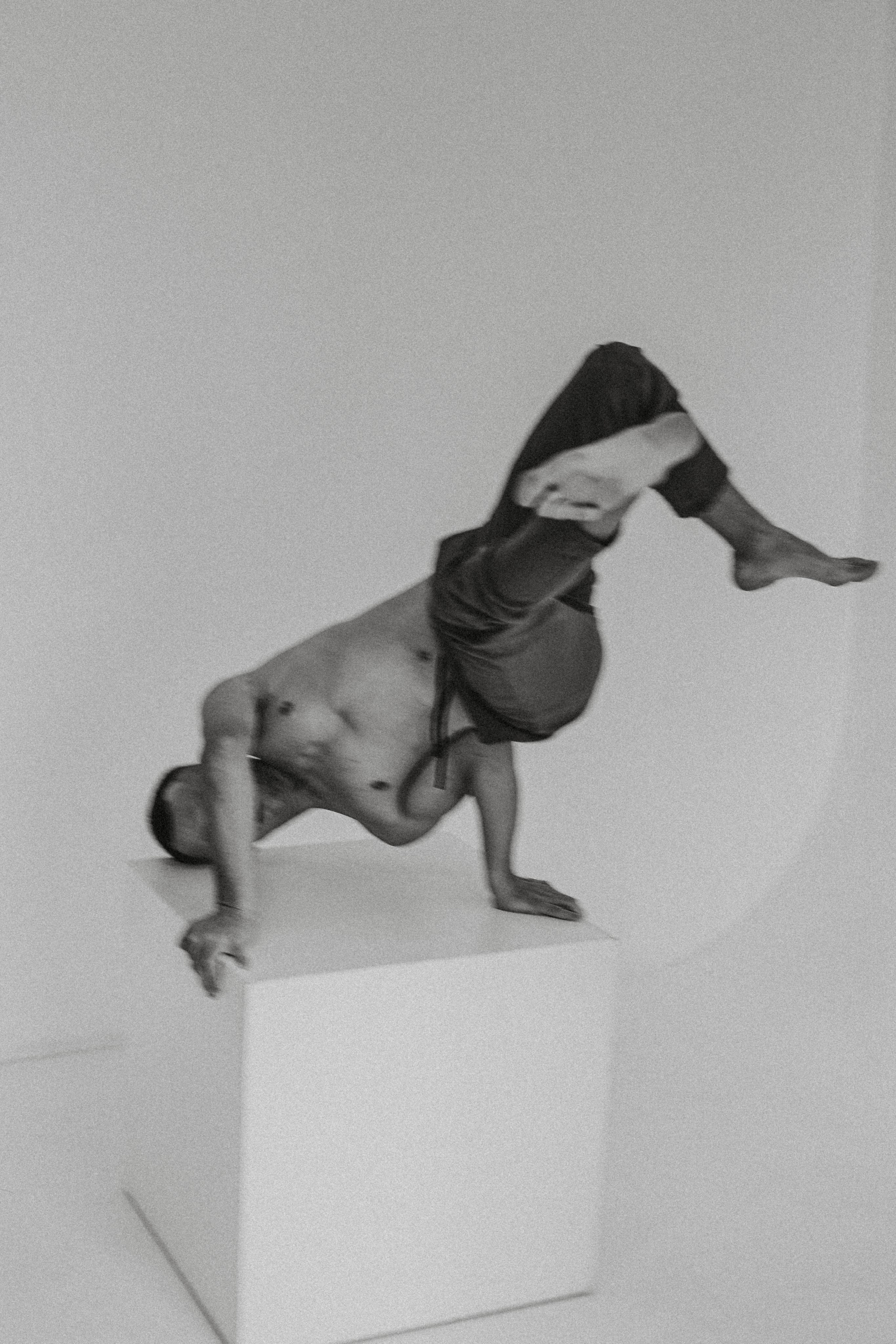 ARTYOM. Фототерапевт и фотограф Анна Калинина в Санкт-Петербурге и Астане