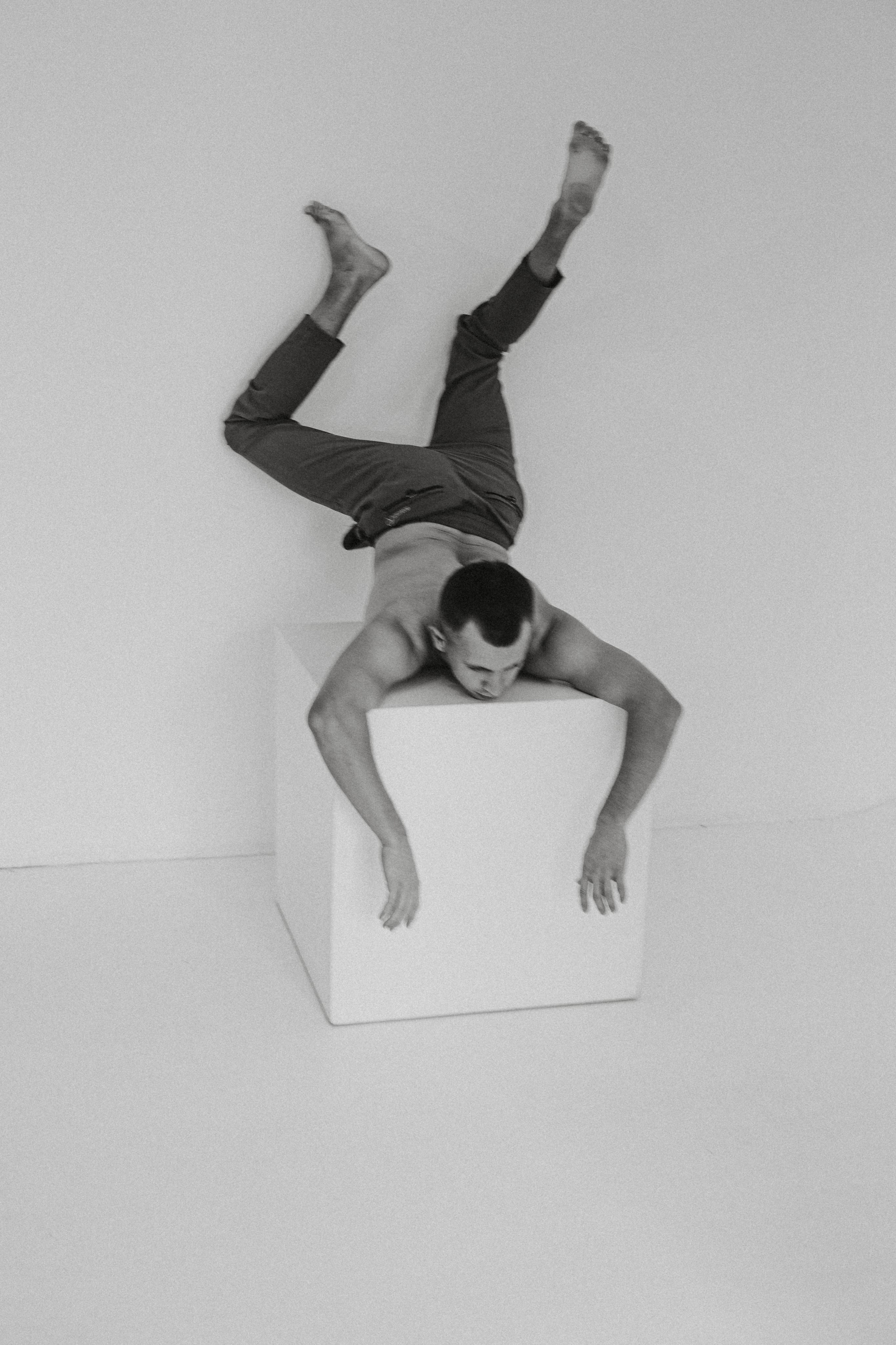 ARTYOM. Фототерапевт и фотограф Анна Калинина в Санкт-Петербурге и Астане