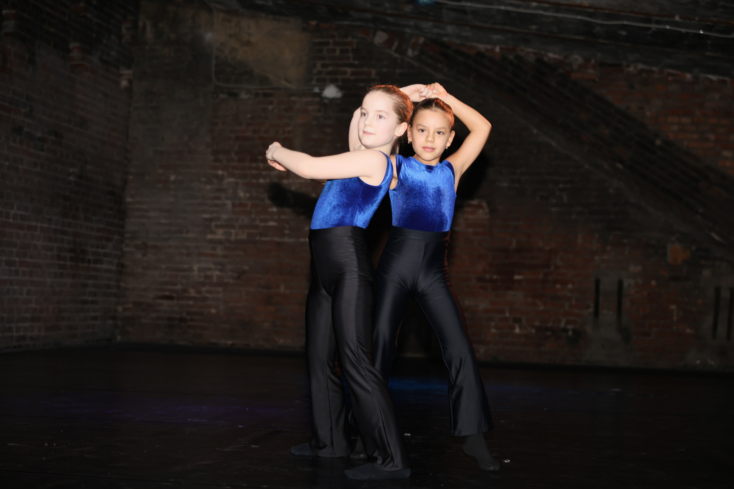 Новогодние танцы. Главная