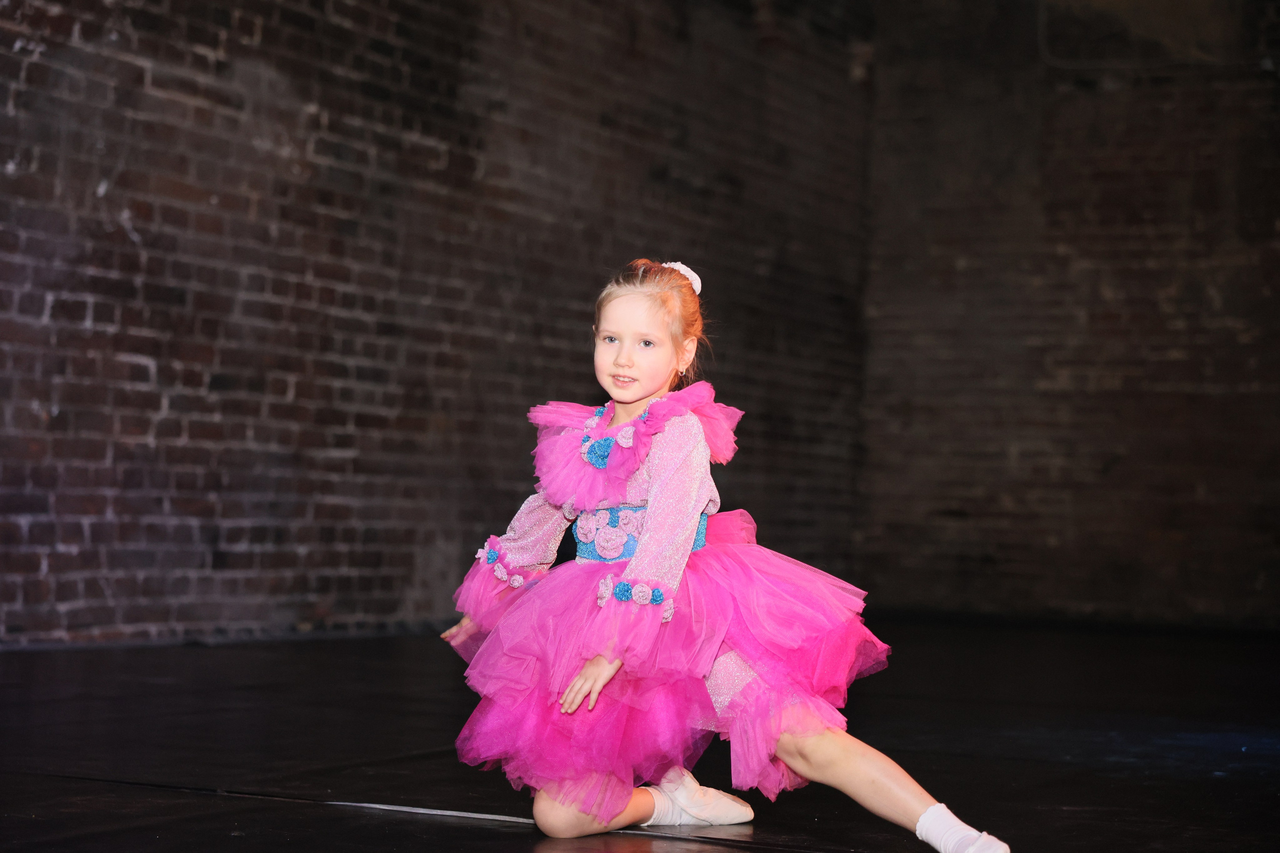 Новогодние танцы. Главная