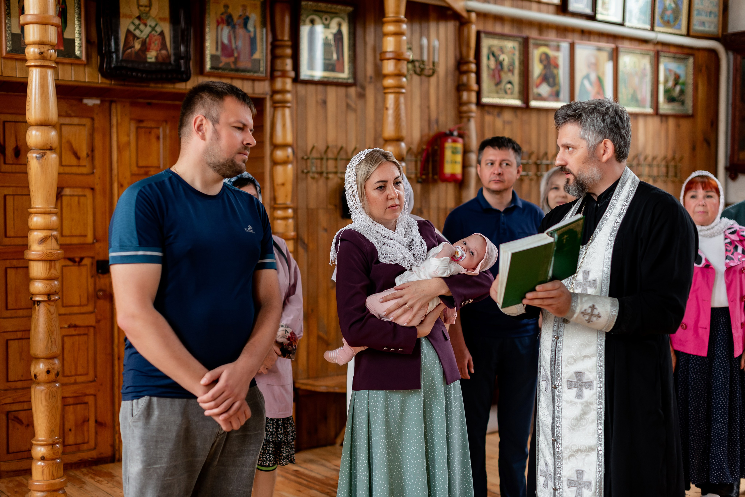 Крещение Ксении. Фотограф Татьяна Иванчикова