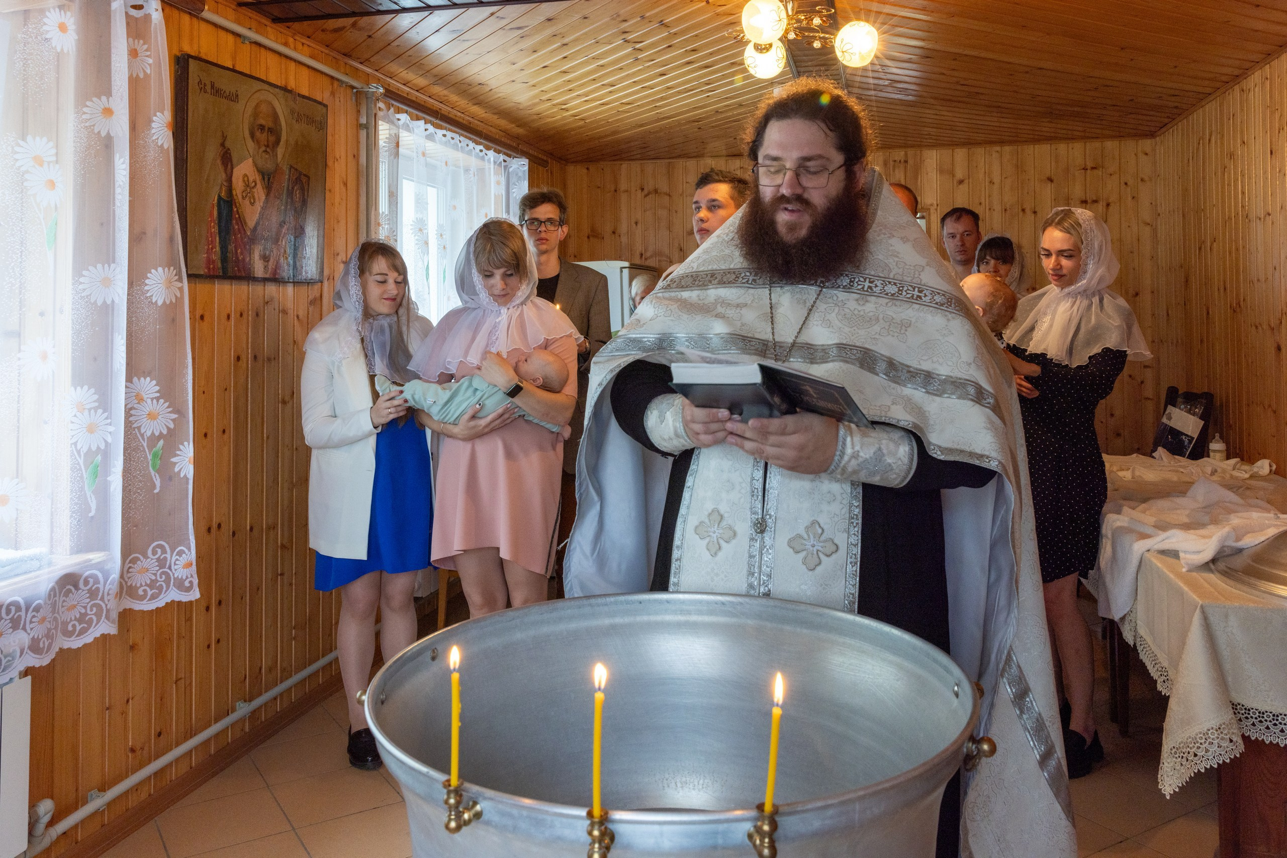 Образец репортажа крещения оригиналы, без искажений, без вспышки, светосильная оптика!. Фотограф в Туле Крупский АнДРей. Фотостудия «КАДР71» в Туле