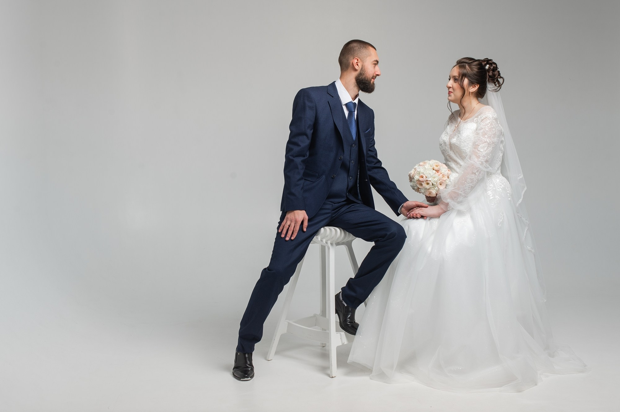 Студия и банкет. Свадебный и семейный фотограф в Омске Мормулев Михаил