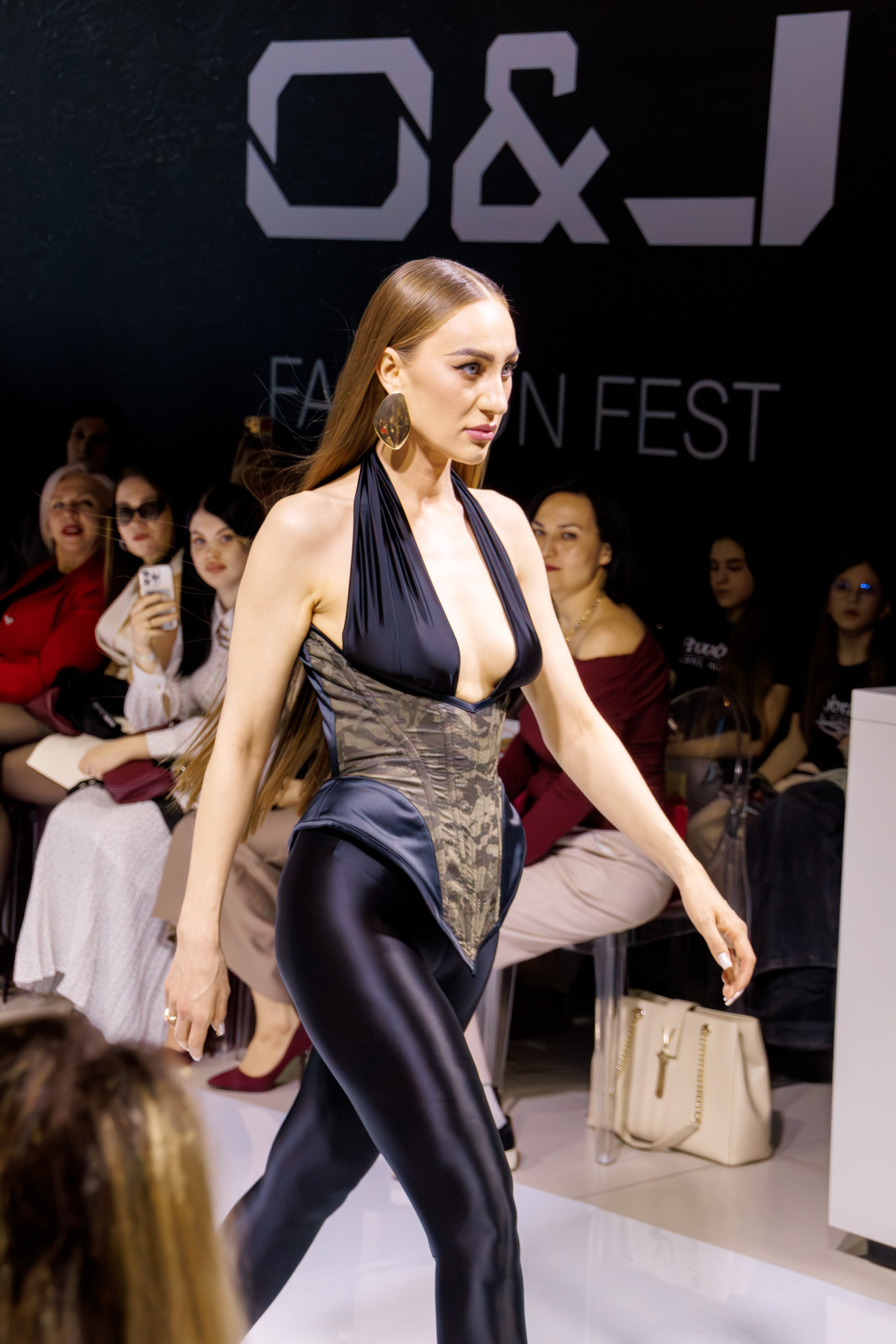OMODA JAECOO FASHION FEST 2025. Свадебный фотограф в Иркутске Бобылев Никита