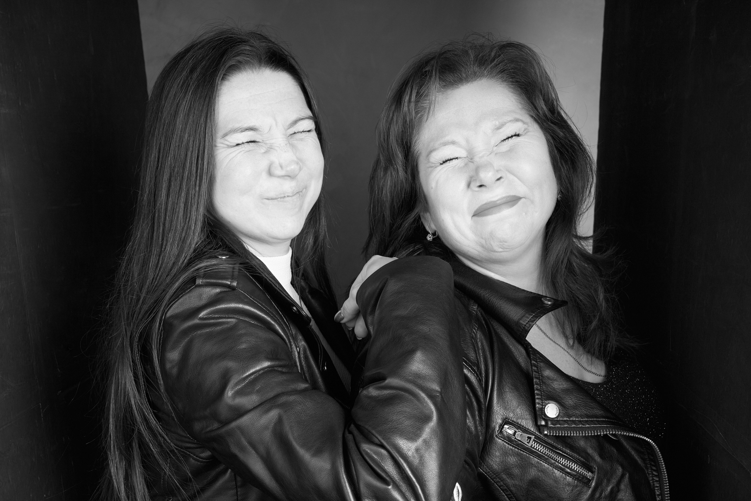 Алена и Татьяна. Студийный и лайфстайл фотограф в Санкт-Петербурге Карлюк Анатолий