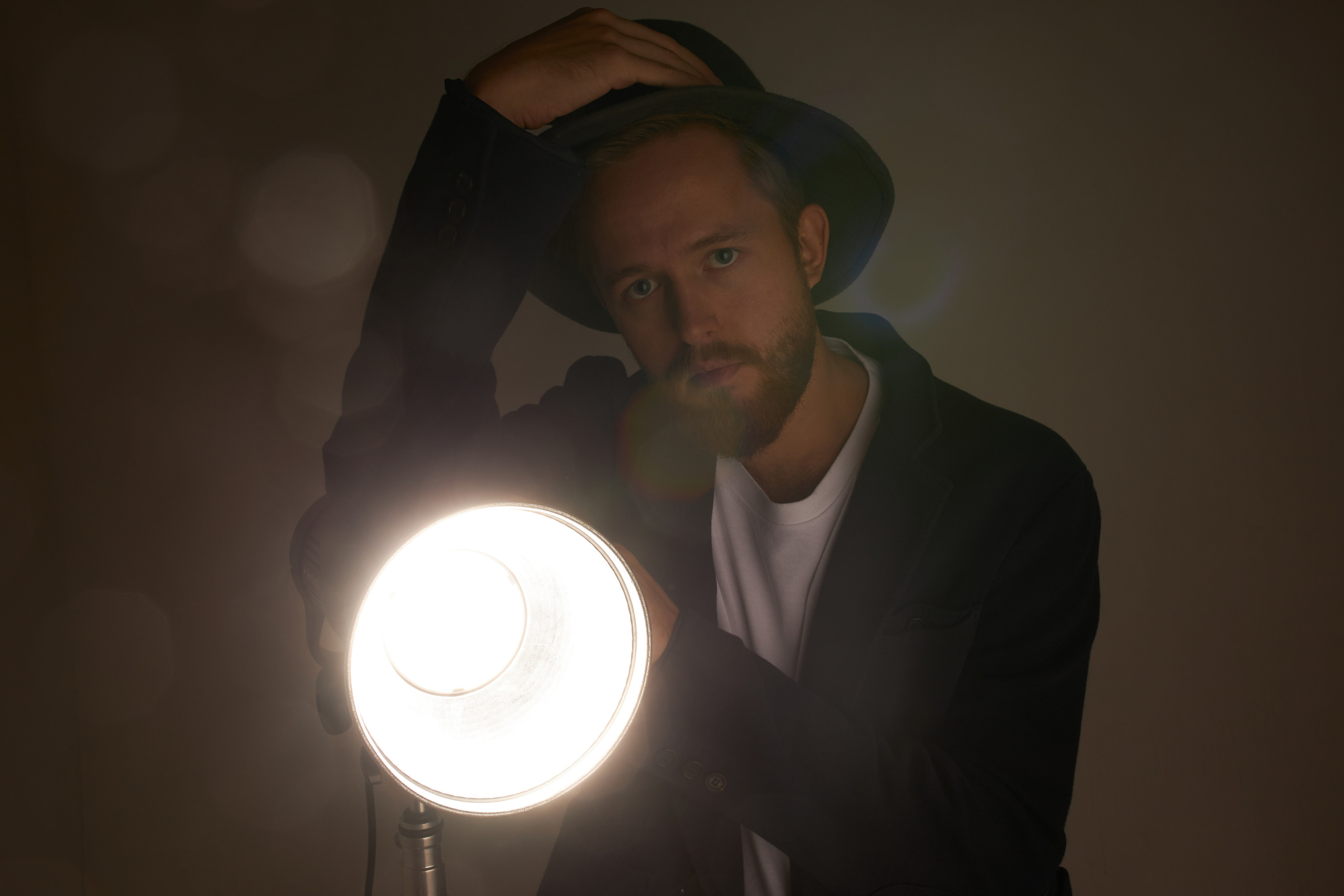 Студийный и лайфстайл фотограф в Санкт-Петербурге Карлюк Анатолий