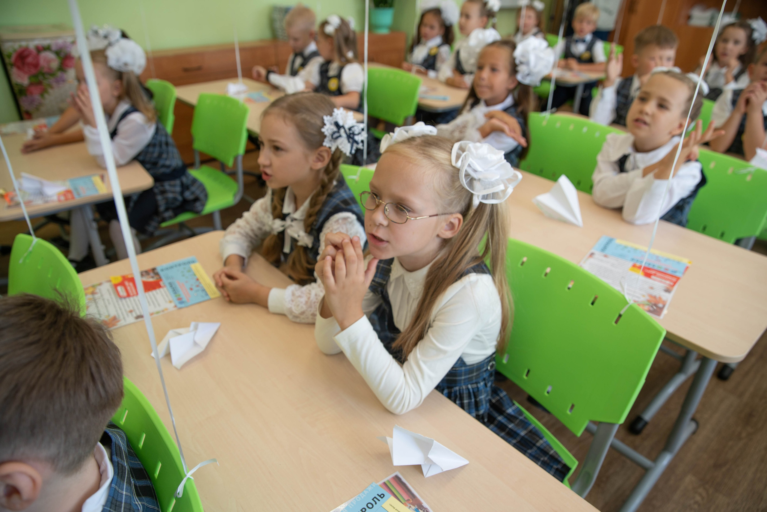 Первый класс линейка, в классе, портреты. Семейный и детский фотограф в Нижнем Новгороде