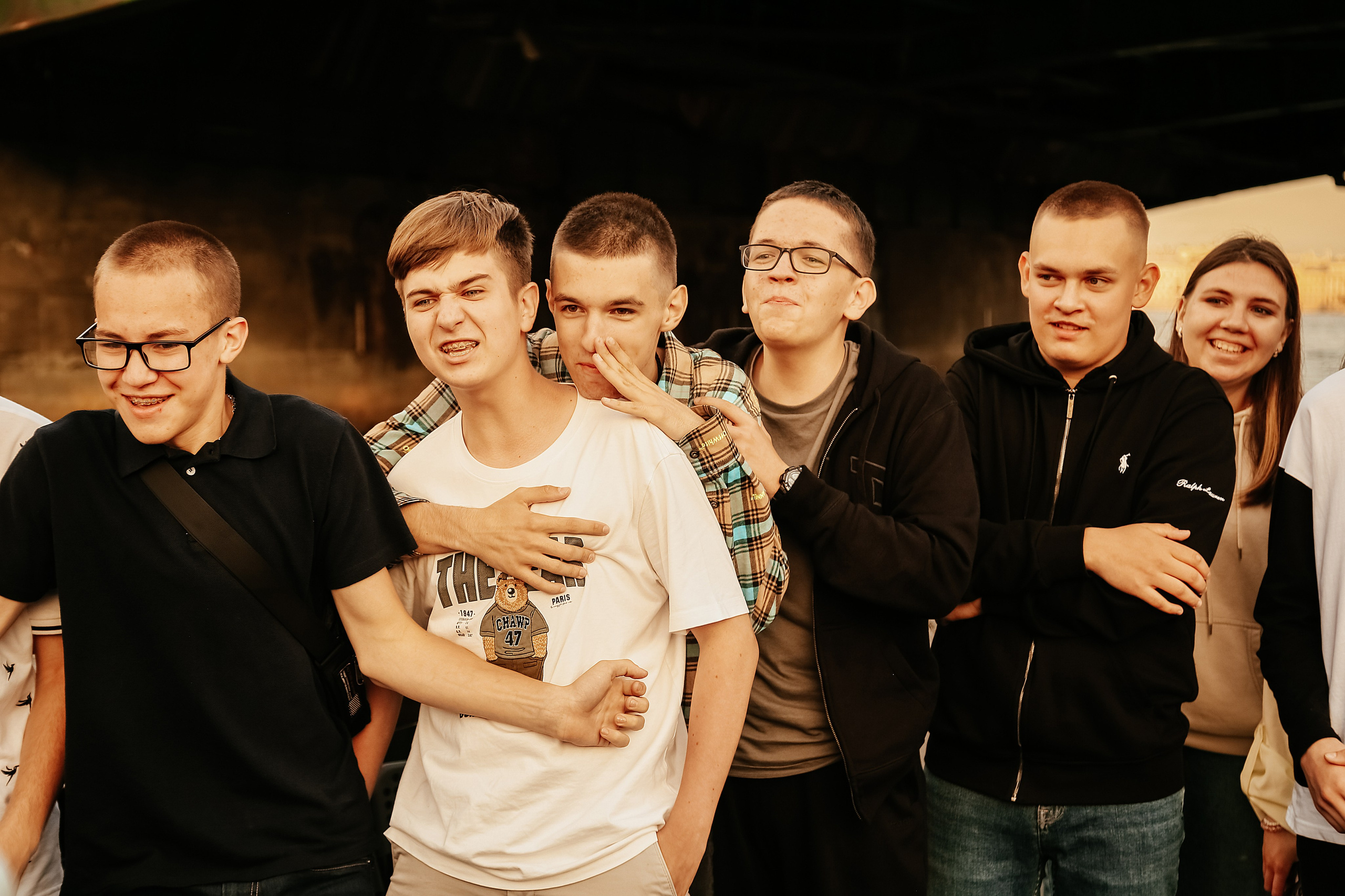 Выпускной на теплоходе, гости из Ульяновска. Семейный фотограф Любовь Саркеева