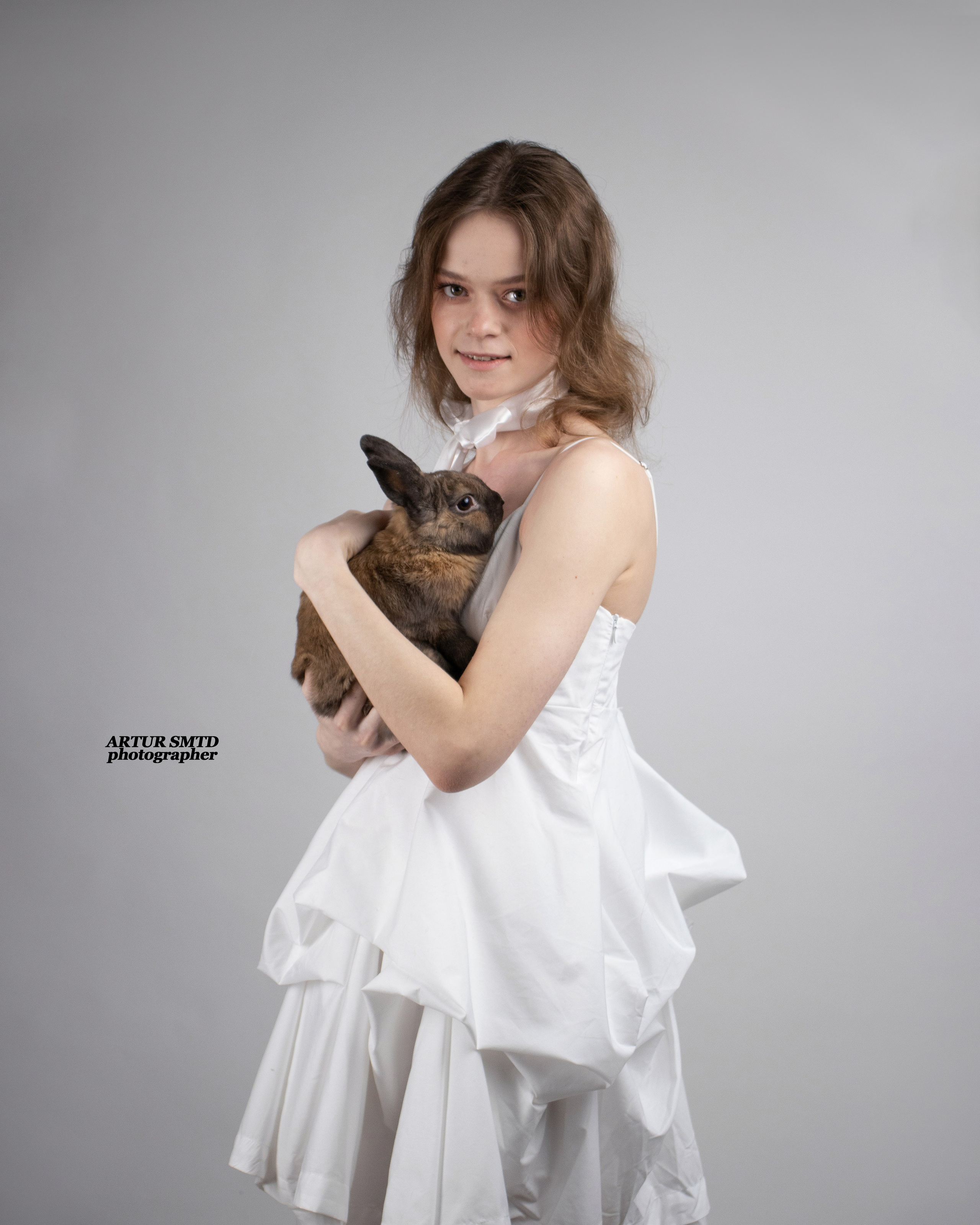 Girl&Rabbit. Фотограф из Новосибирска Артур Шамсутдинов