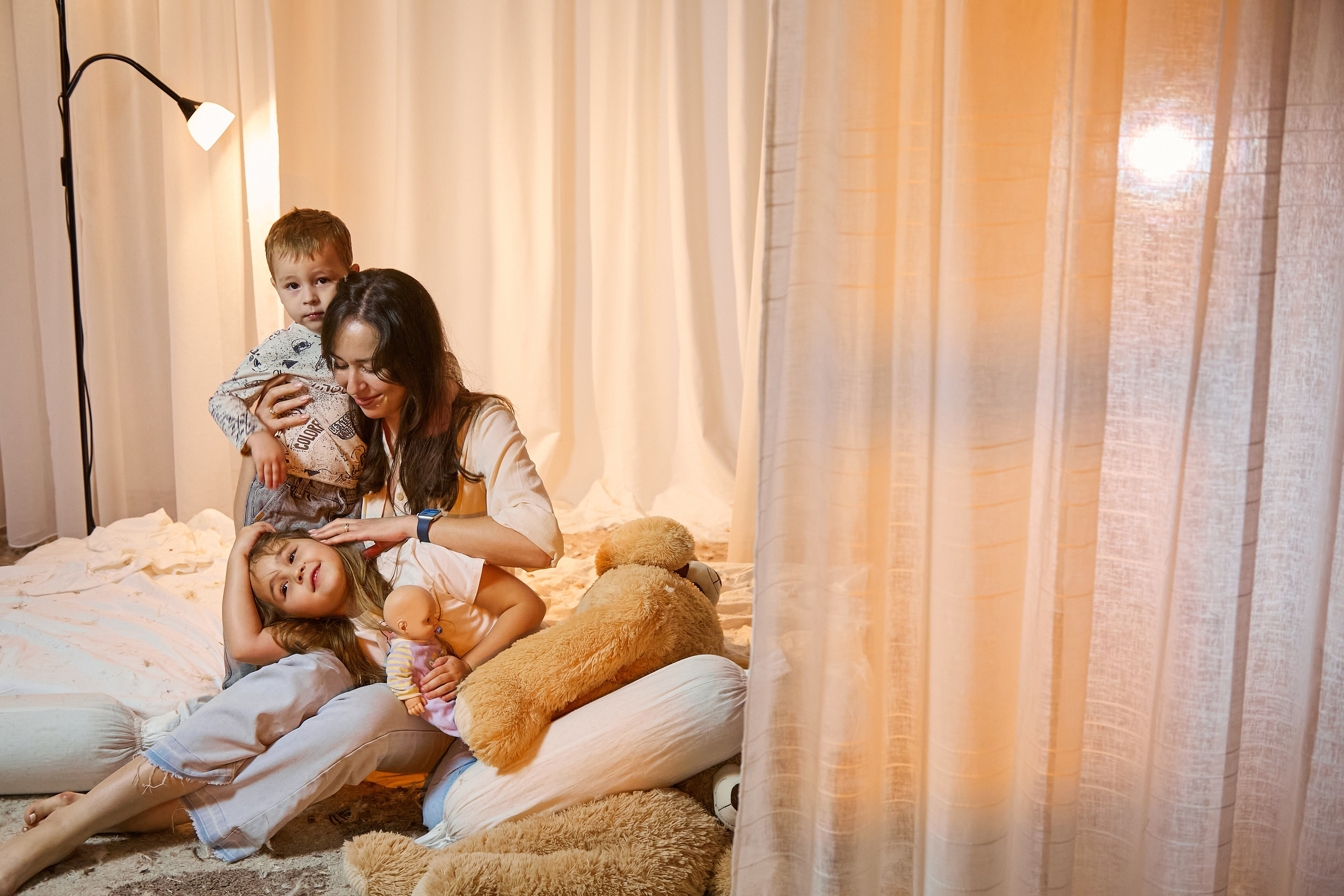 «Бой подушками». Свадебный и креативный фотограф в ЮФО и МСК