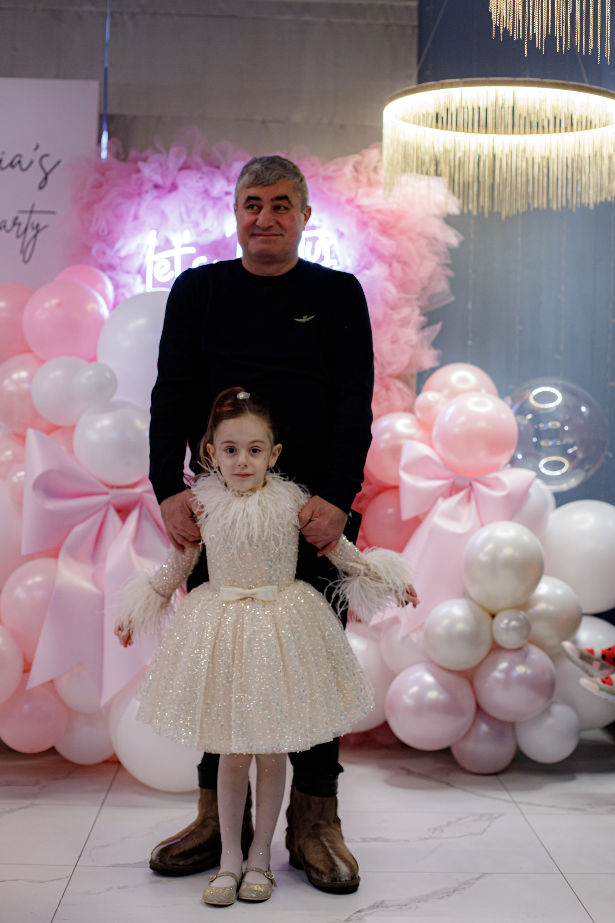 ASIA'S BIRTHDAY PARTY. Photokarish