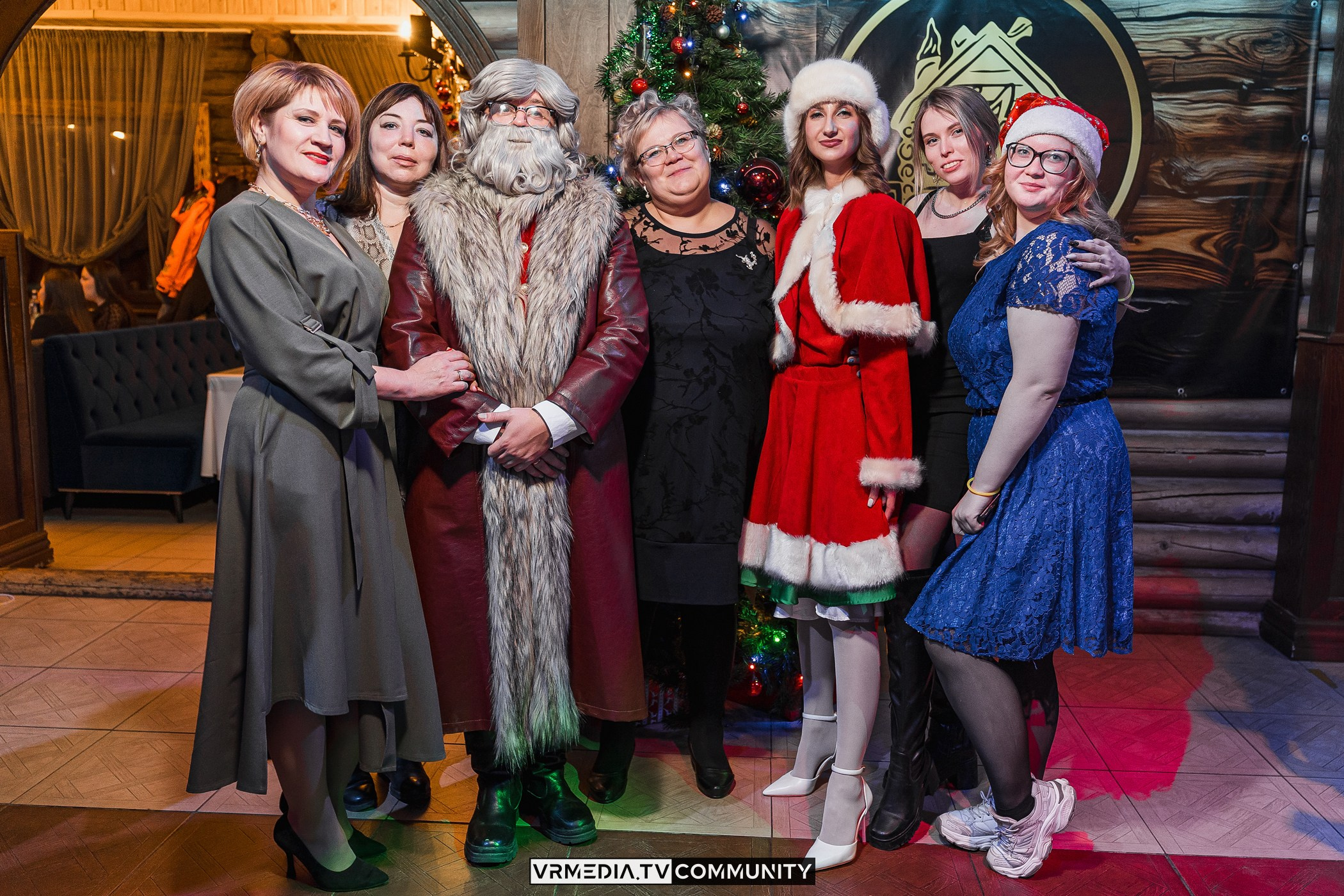 Новогодний вечер у «Петровича»