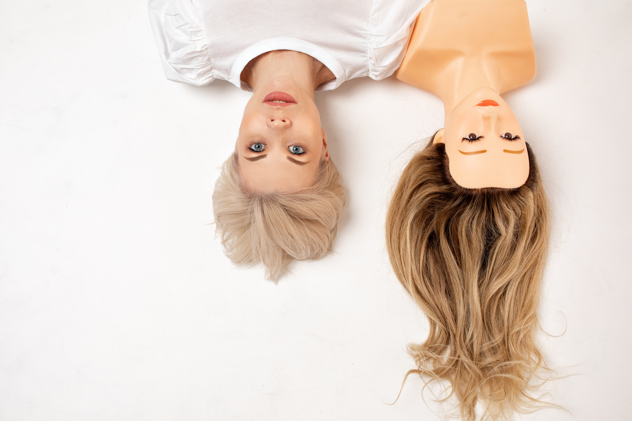 Контентная фотосессия парикмахера стилиста по волосам. Фотограф чувственного портрета в Санкт-Петербурге Светлана Фролова