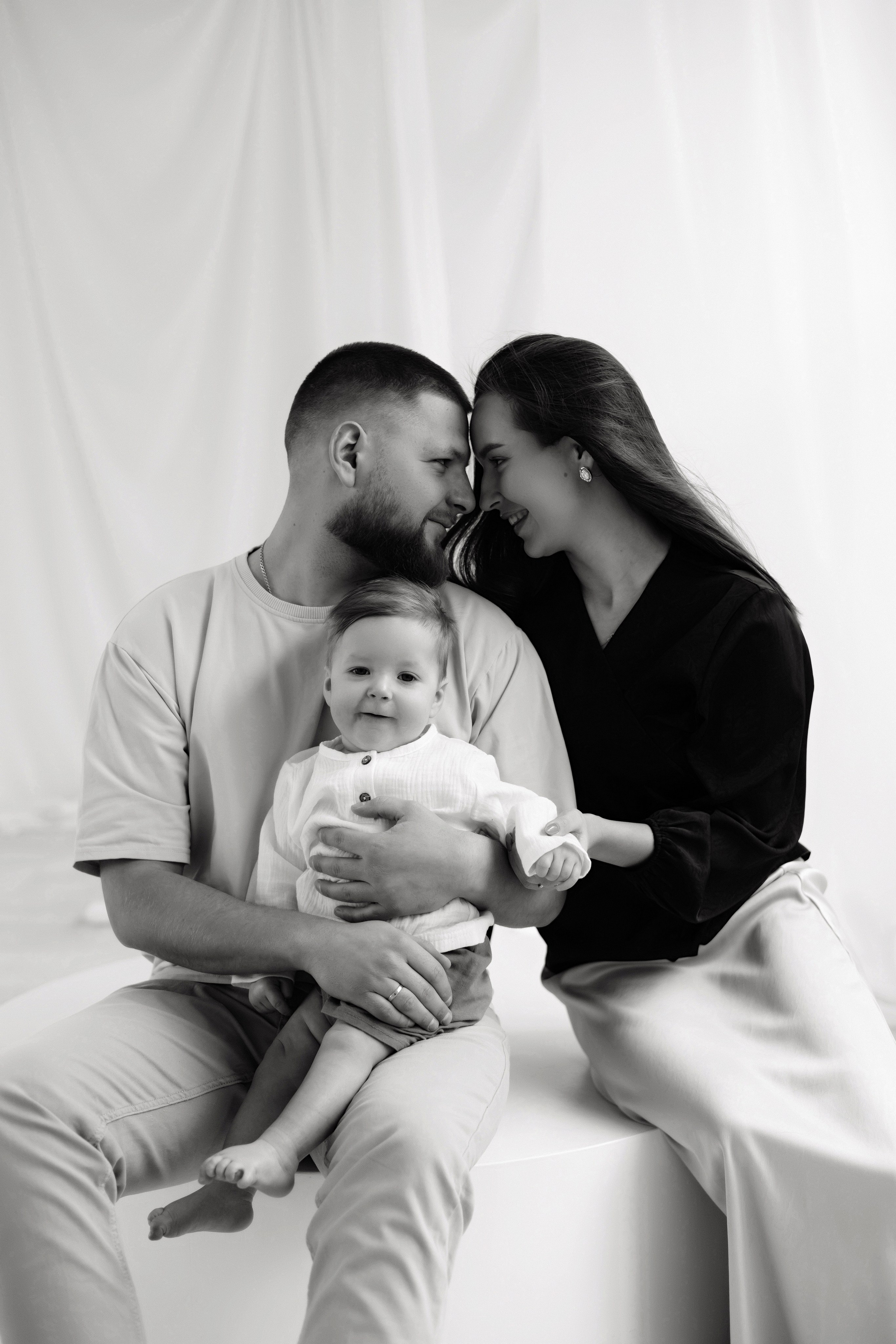 Арсений с мамой и папой. Фотограф в Кемерово Миллер Анна