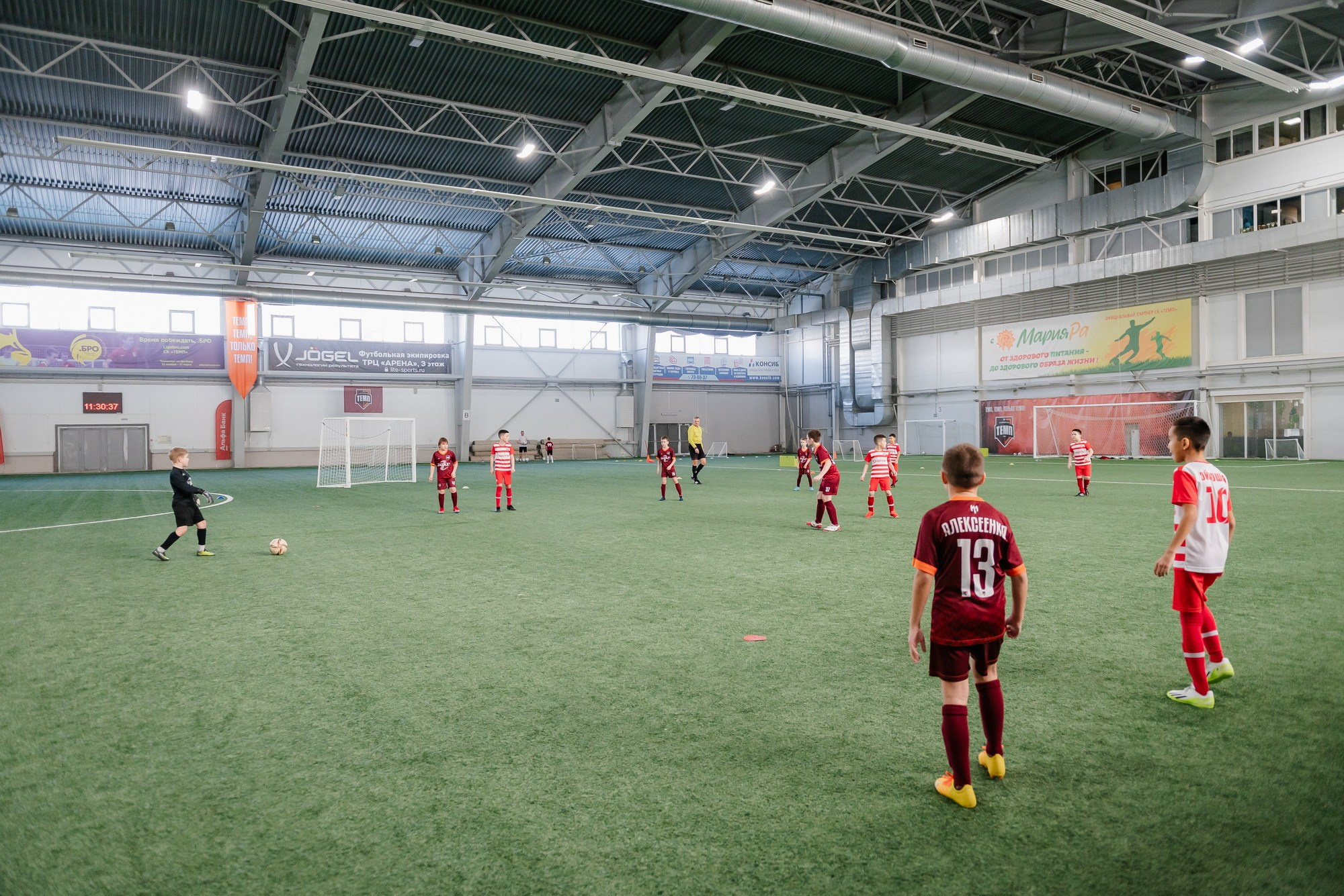 Детский турнир по футболу KAMILOV CUP-2024. Свадебный и репортажный фотограф Никита Сницарев в Барнауле