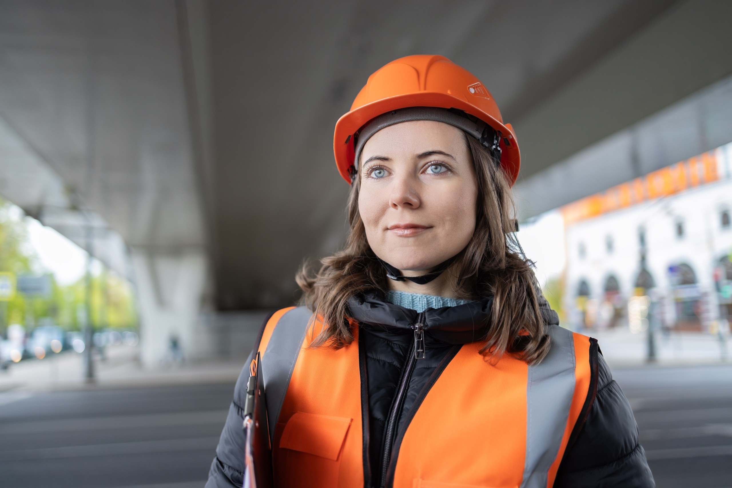 Фотосессия «Стройка» модель Ирина. Репортажный, семейный и студийный фотограф в Москве Демин Алексей