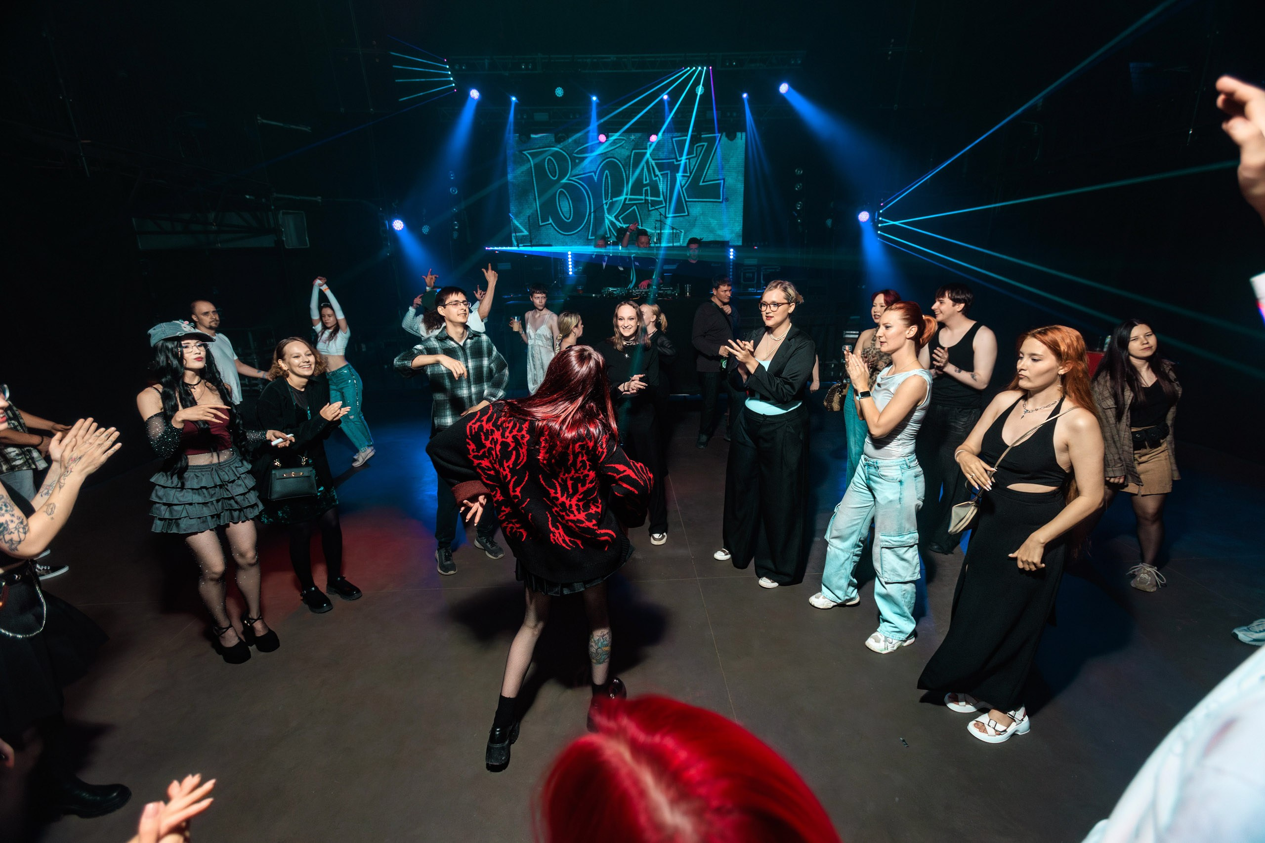 15.08.25 Bratz Rave. Репортажный фотограф Екатеринбург | Яркий, качественный репортаж | Концерты, клубы, репортаж, праздники, корпоративы