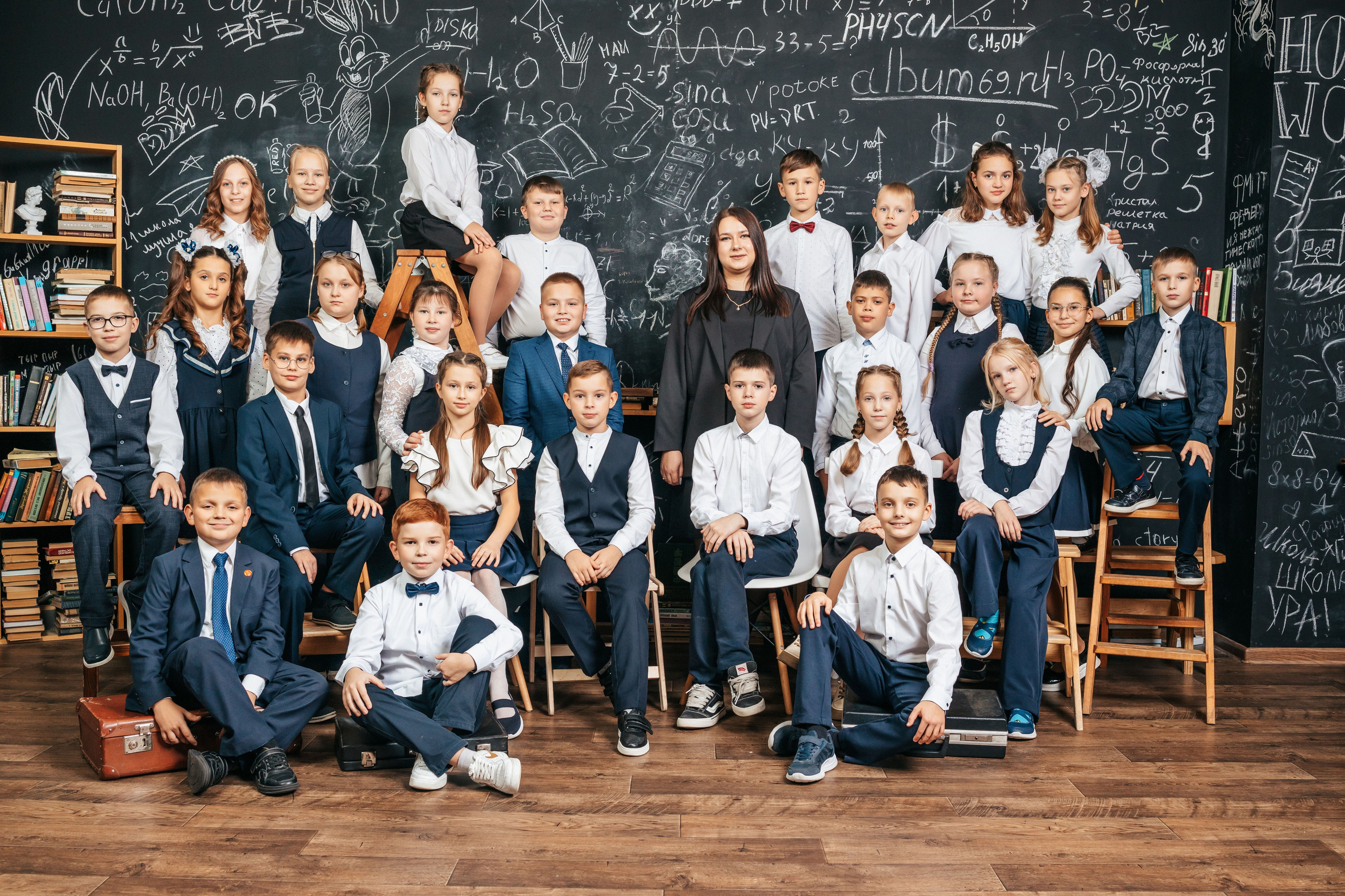 4 класс. Студия школьной фотографии в Твери. Выпускные альбомы в Твери