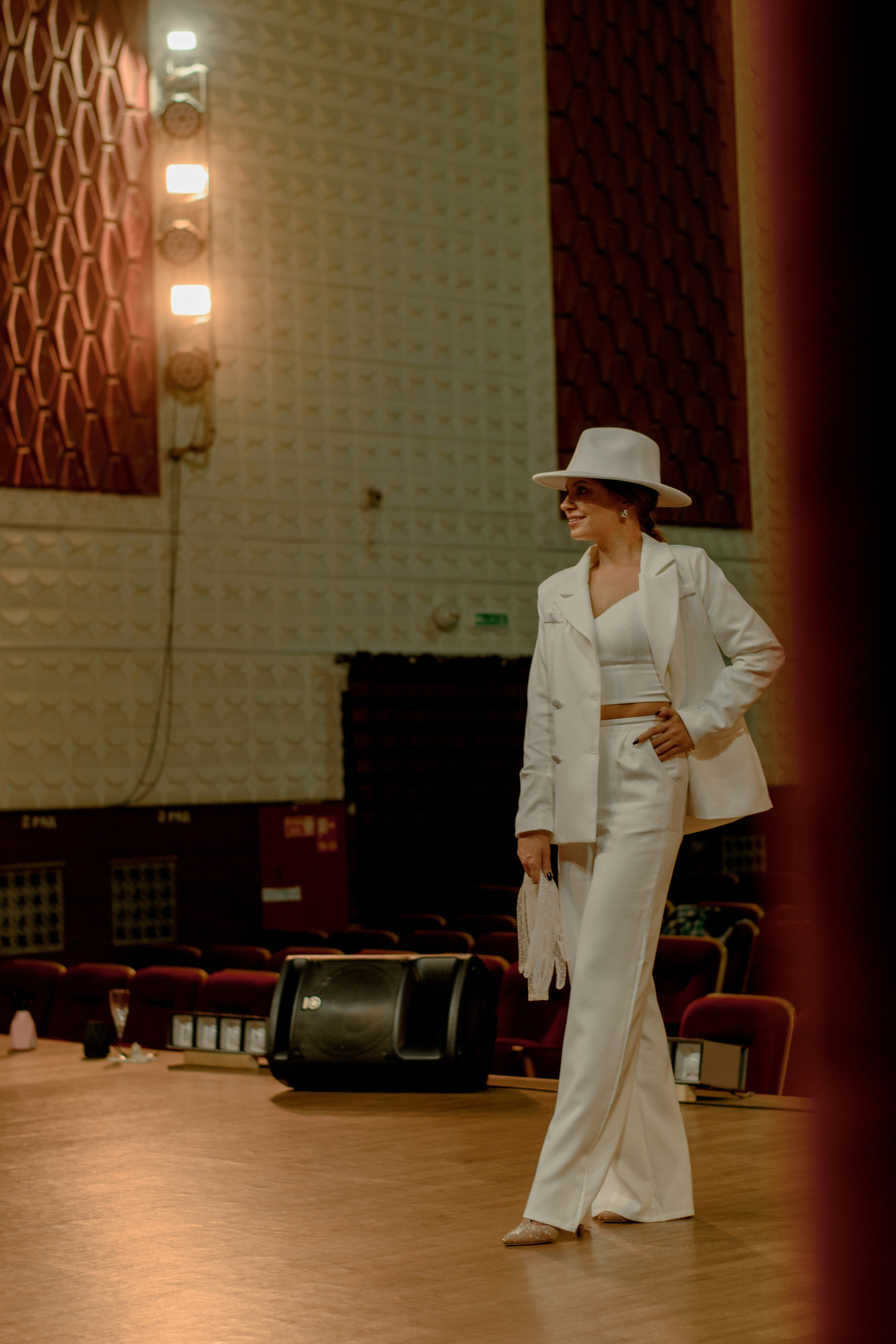 Виктория. Концертный зал. Свадебный и семейный фотограф в Смоленске и Ярцево Чурнасова Мария