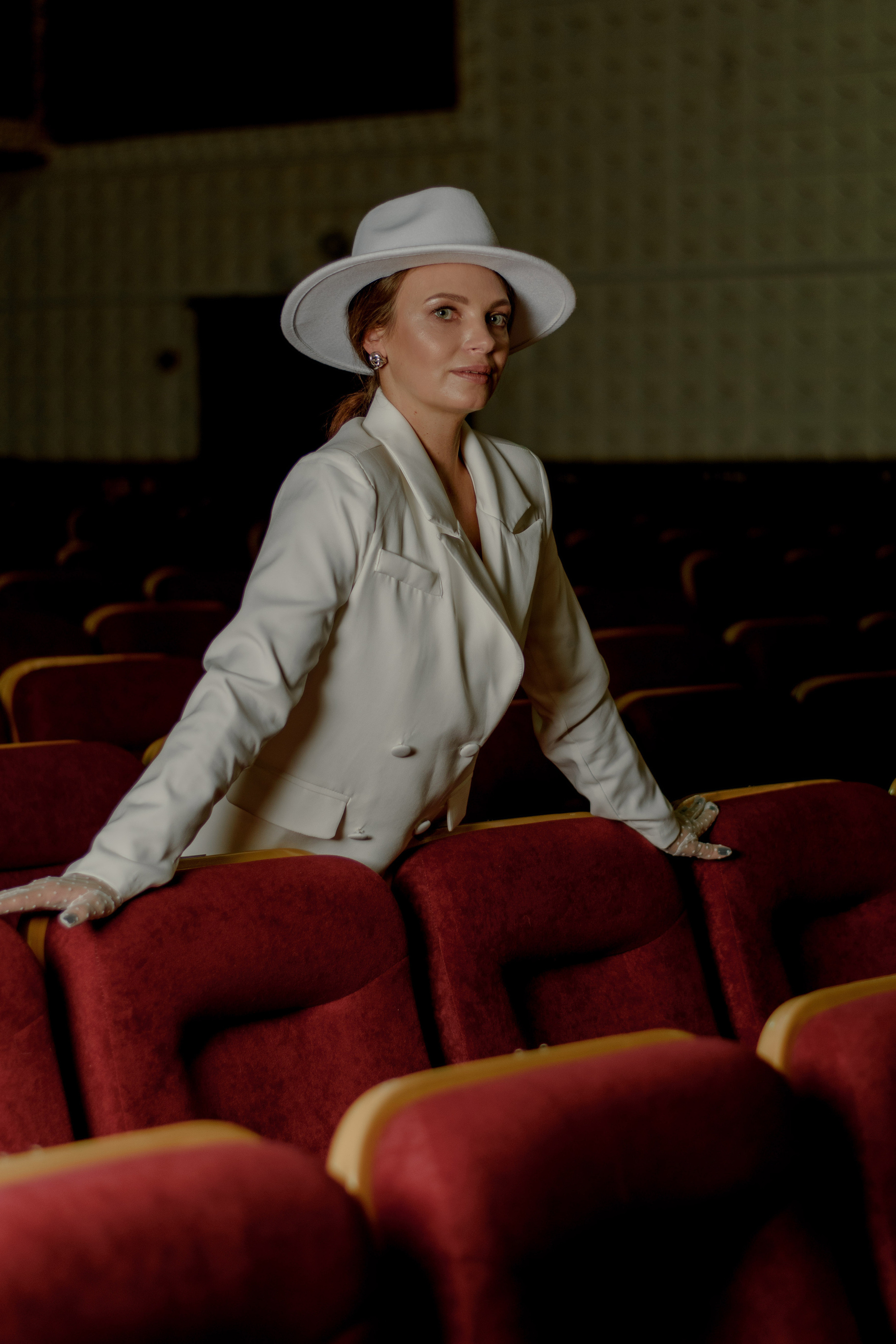 Виктория. Концертный зал. Свадебный и семейный фотограф в Смоленске и Ярцево Чурнасова Мария