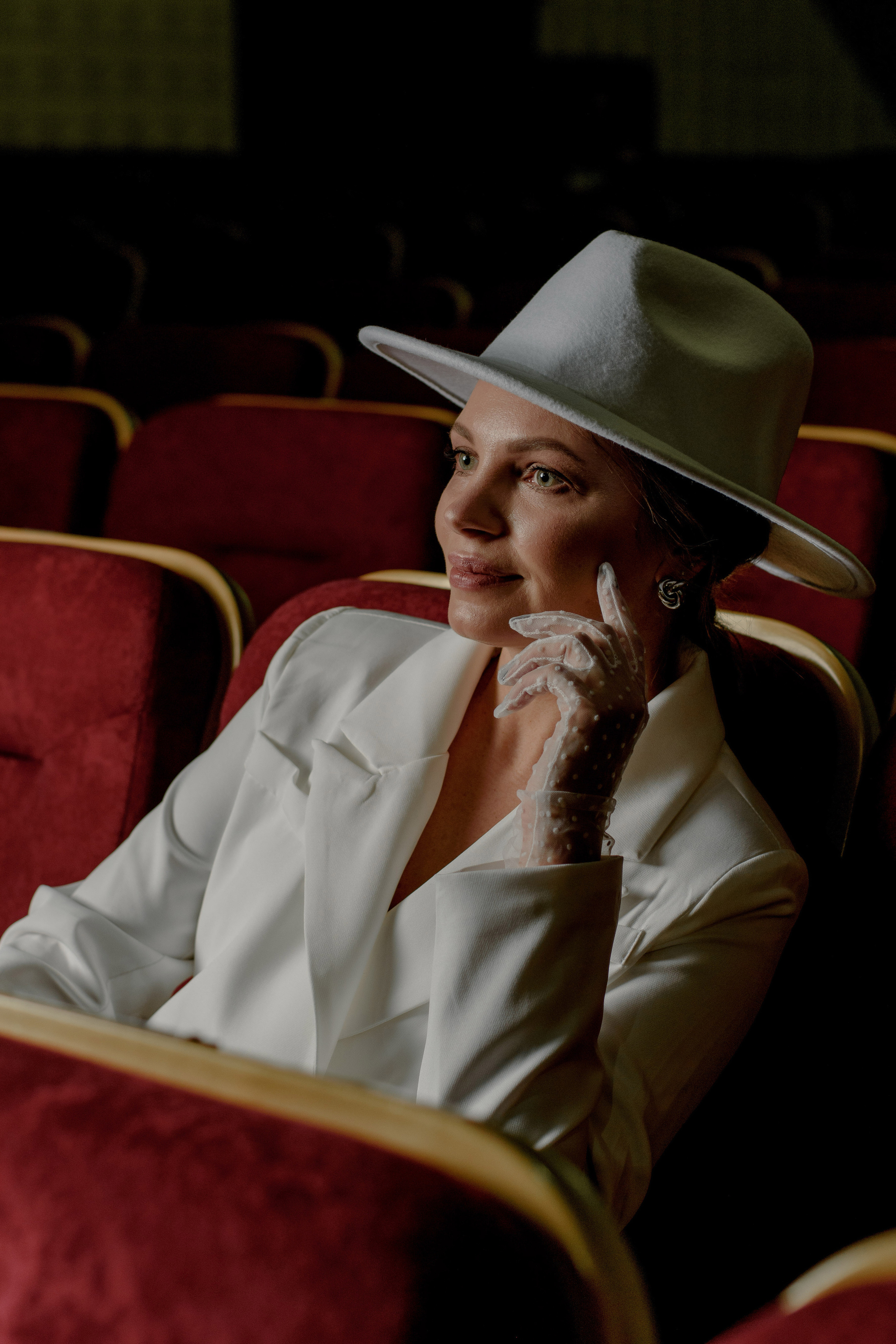 Виктория. Концертный зал. Свадебный и семейный фотограф в Смоленске и Ярцево Чурнасова Мария