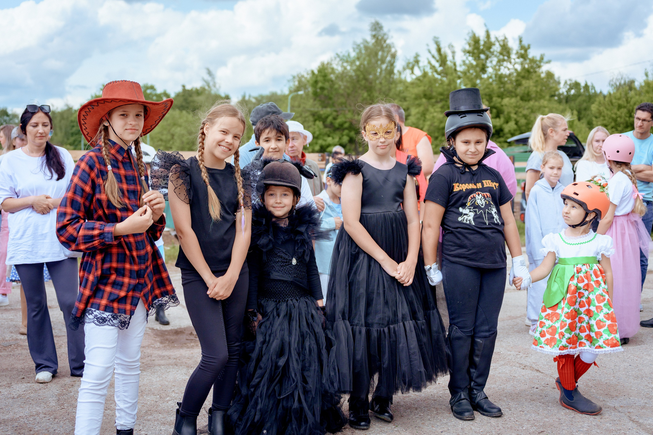 Конный клуб Горки. Портретный и семейный фотограф в Москве/Видное