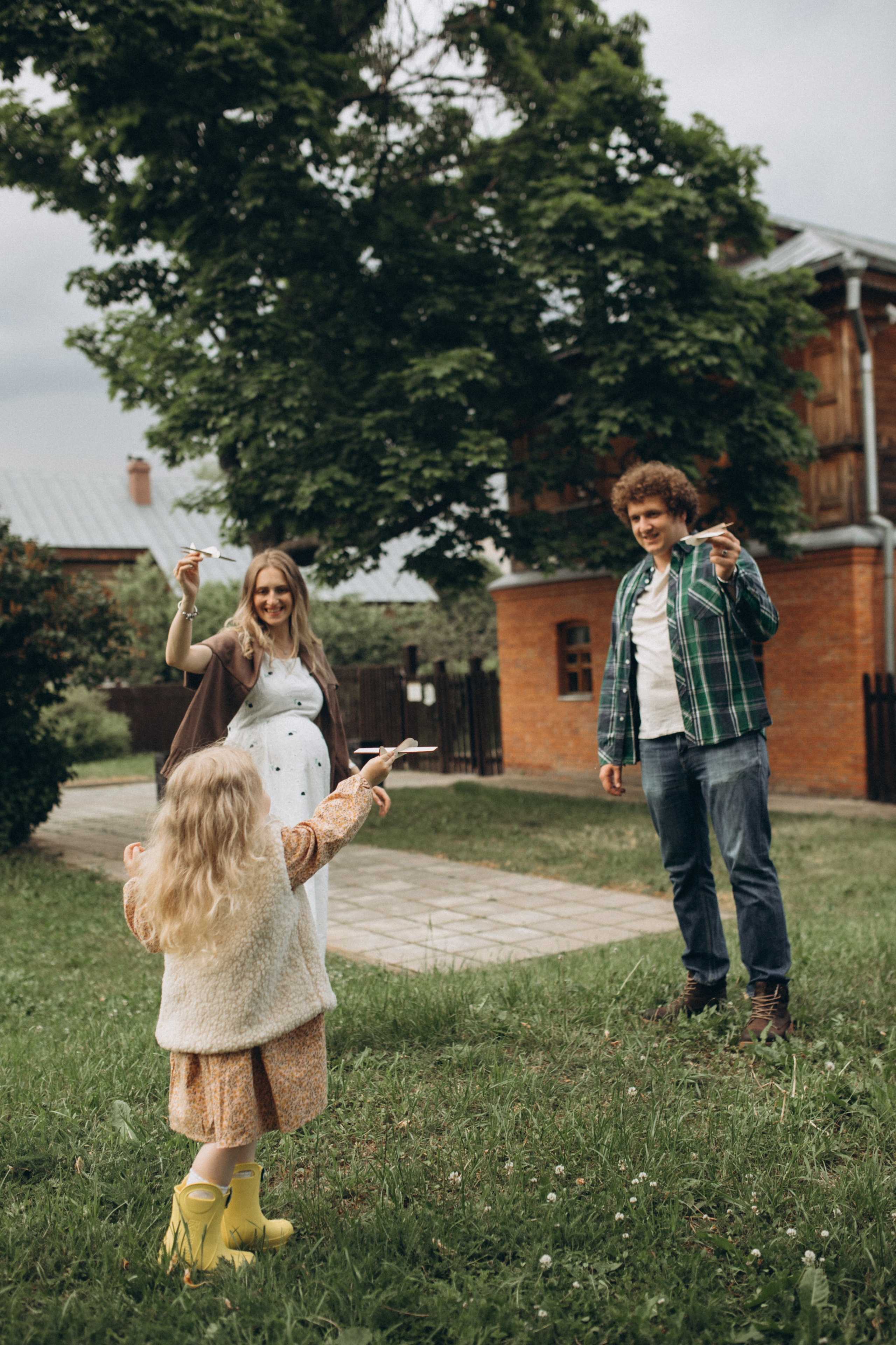 Семейная съемка на улице. Семейный и детский фотограф в Москве Антонина Смирнова