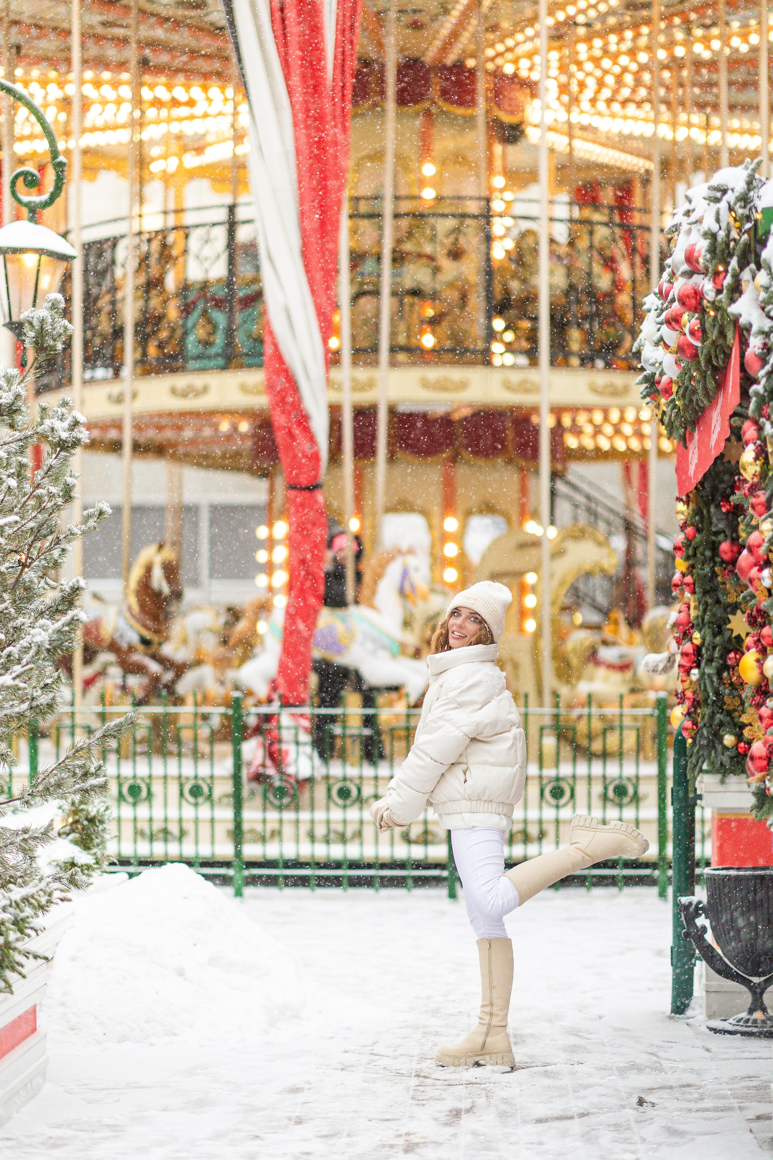 Даша, прогулка по Москве. Фото и видео Москва, Московский. Свадебный фотограф, видеограф, фотосессии, видеосъемка