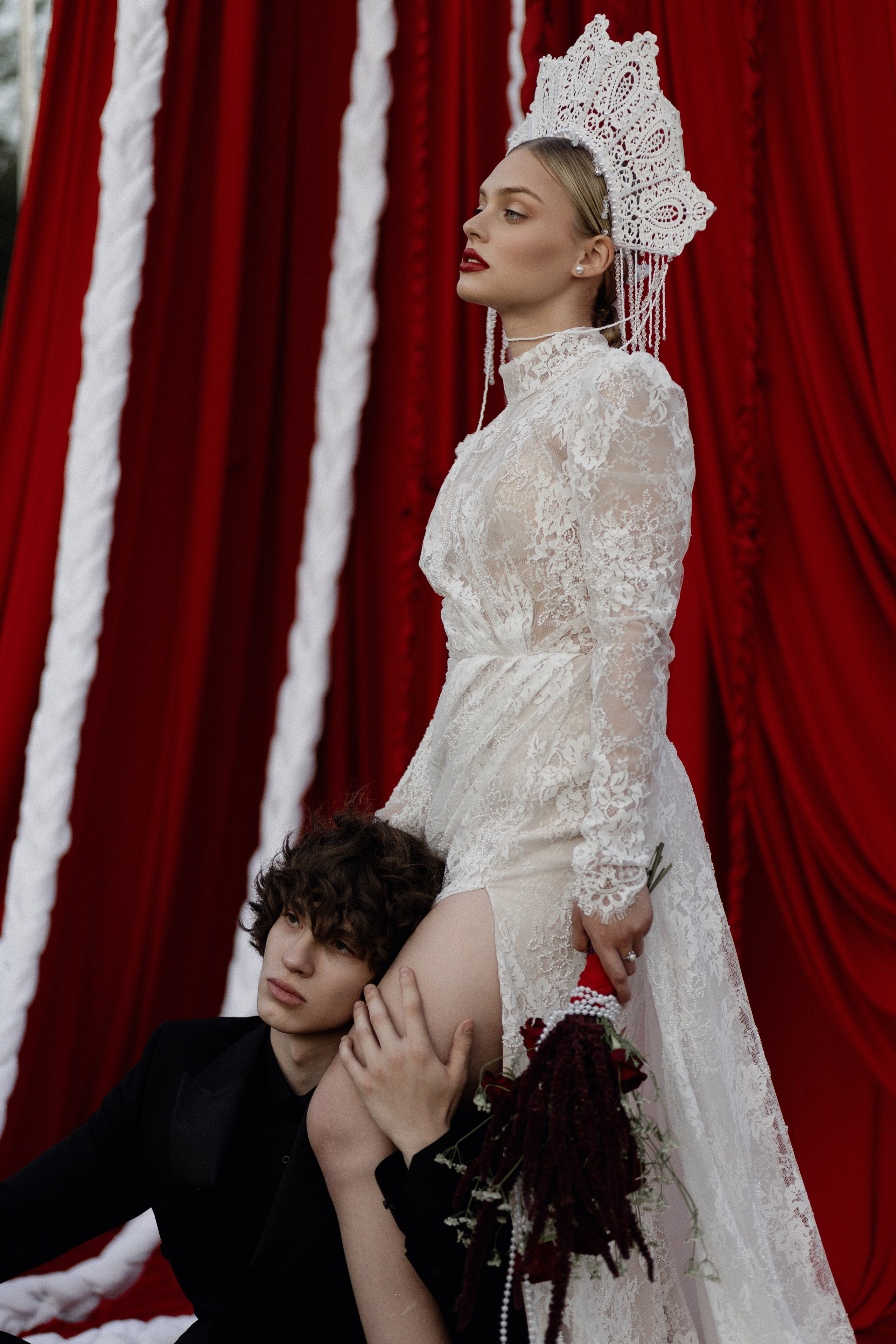 Профессиональная контент-фотосессия для бизнеса. Качественные фото для бренда, инстаграма, рекламы. Стильная съемка предметов, аксессуаров, портретов. Создание визуального контента для соцсетей, блогов и маркетинга.