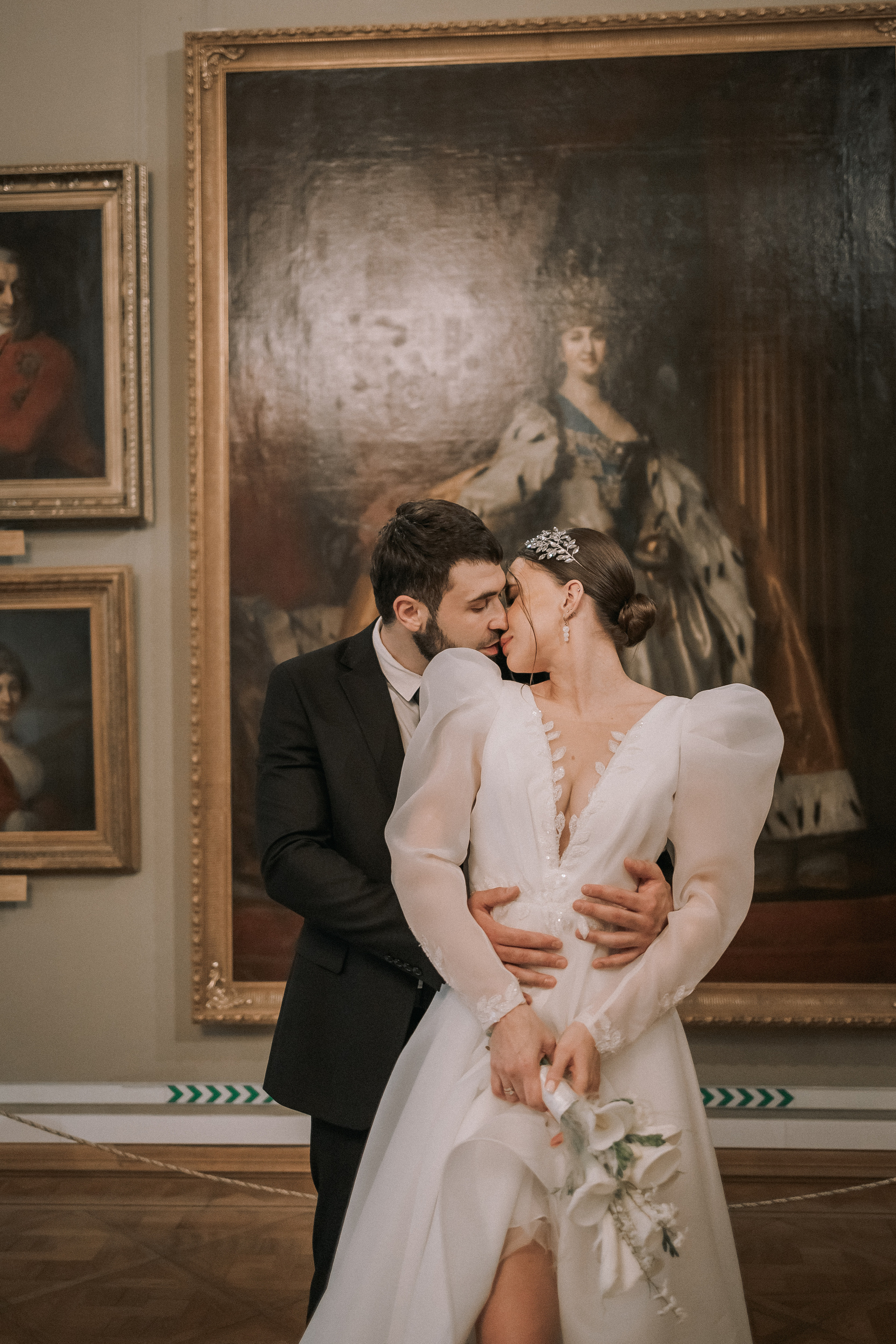 Любовь в Музее. Александр и Ульяна. Свадебная фотография. Арина Рубах