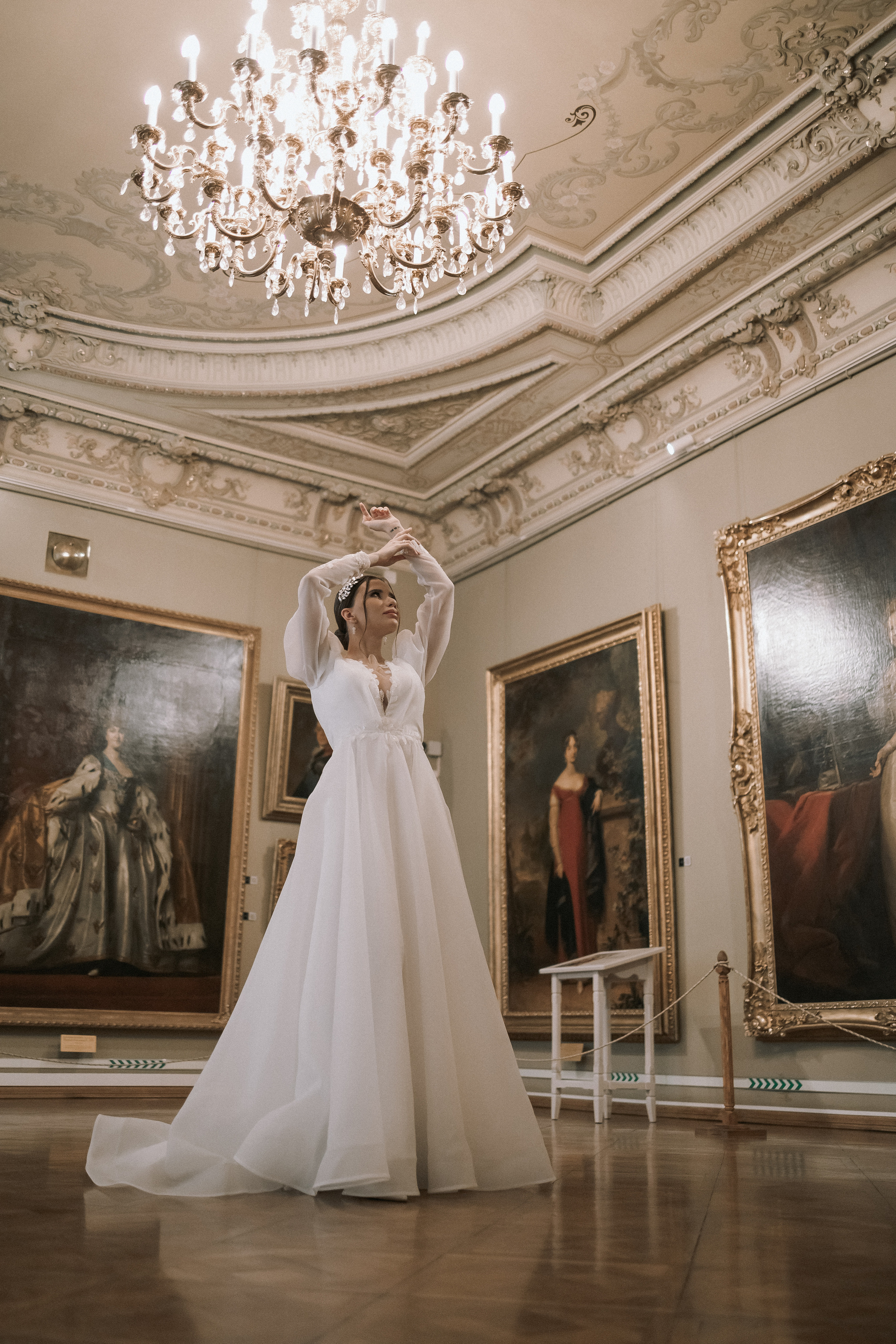 Любовь в Музее. Александр и Ульяна. Свадебная фотография. Арина Рубах