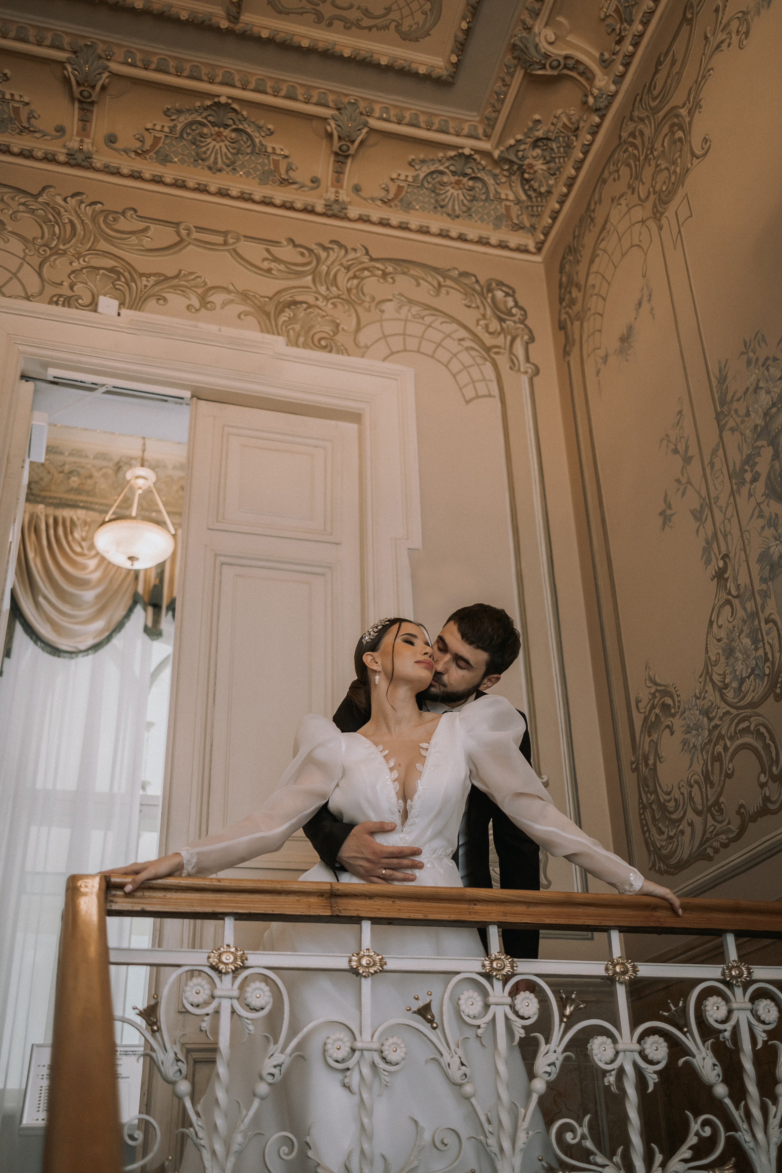 Любовь в Музее. Александр и Ульяна. Свадебная фотография. Арина Рубах