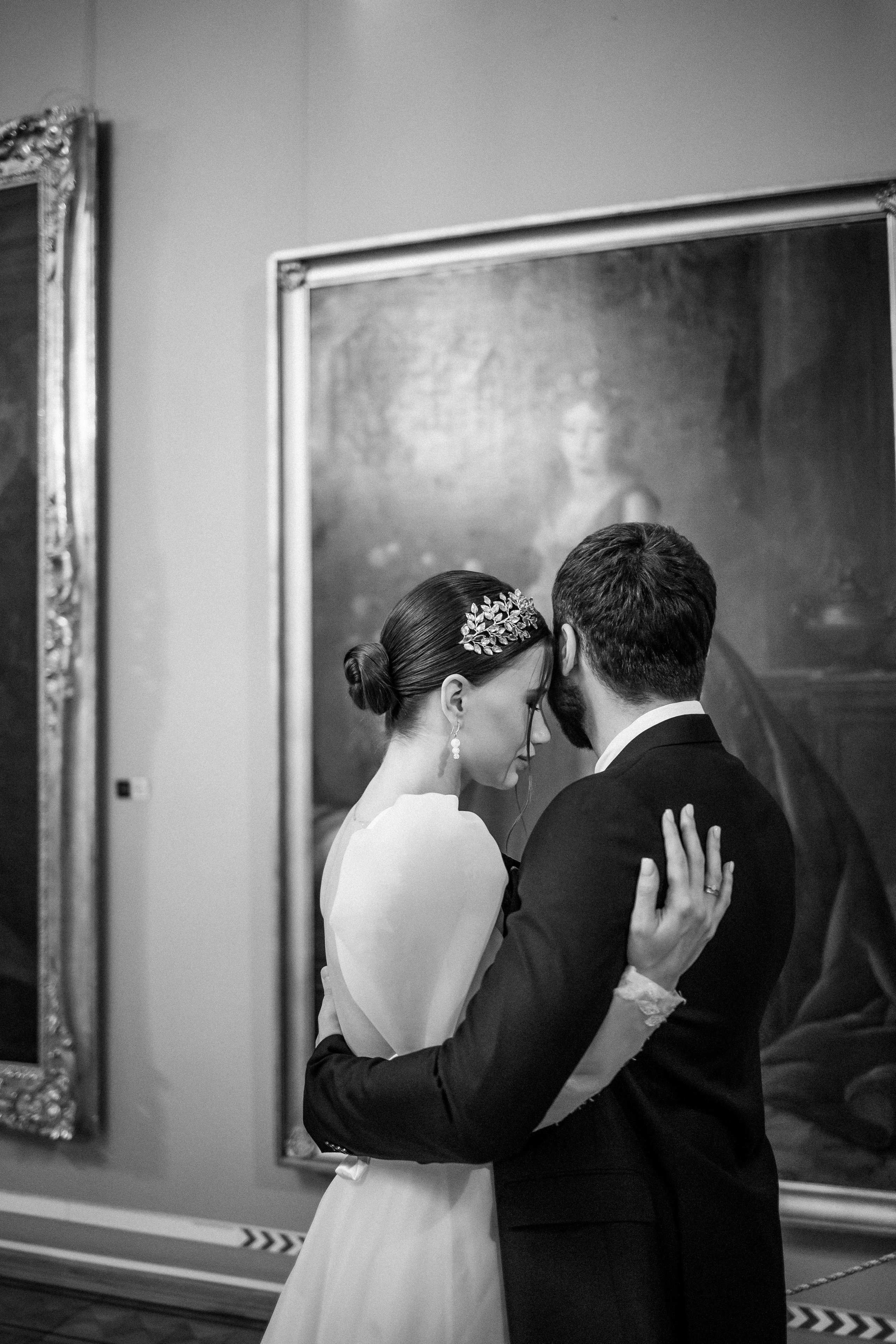 Любовь в Музее. Александр и Ульяна. Свадебная фотография. Арина Рубах