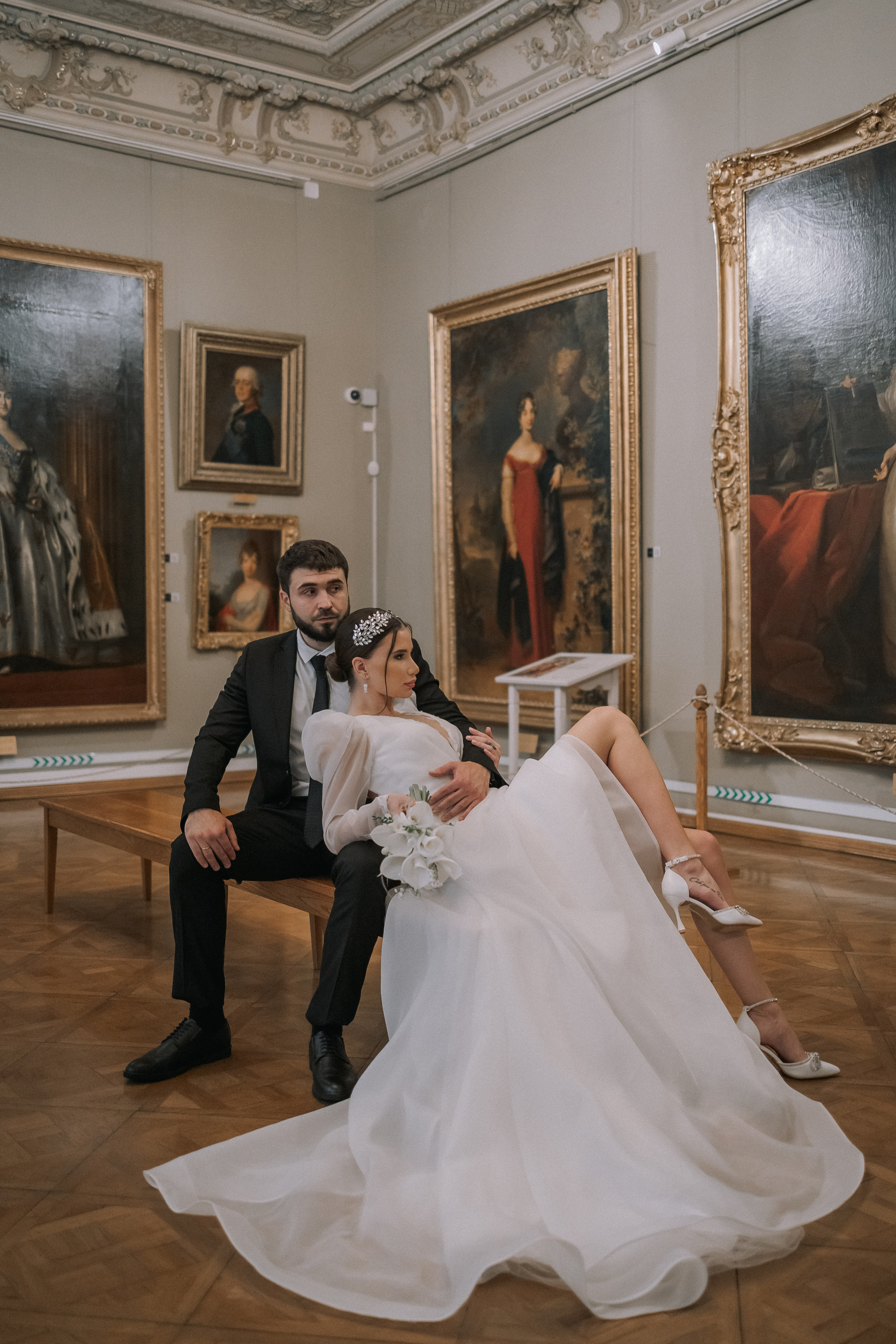 Любовь в Музее. Александр и Ульяна. Свадебная фотография. Арина Рубах