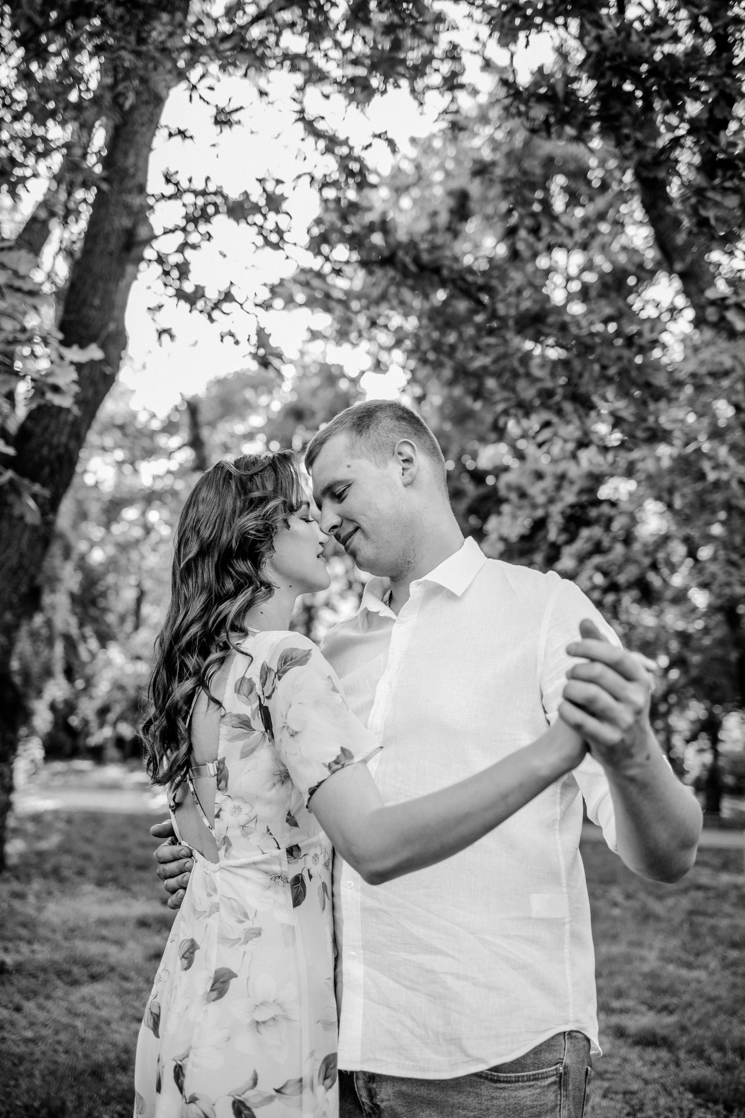 Лавстори. Парк. Свадебная фотография. Арина Рубах