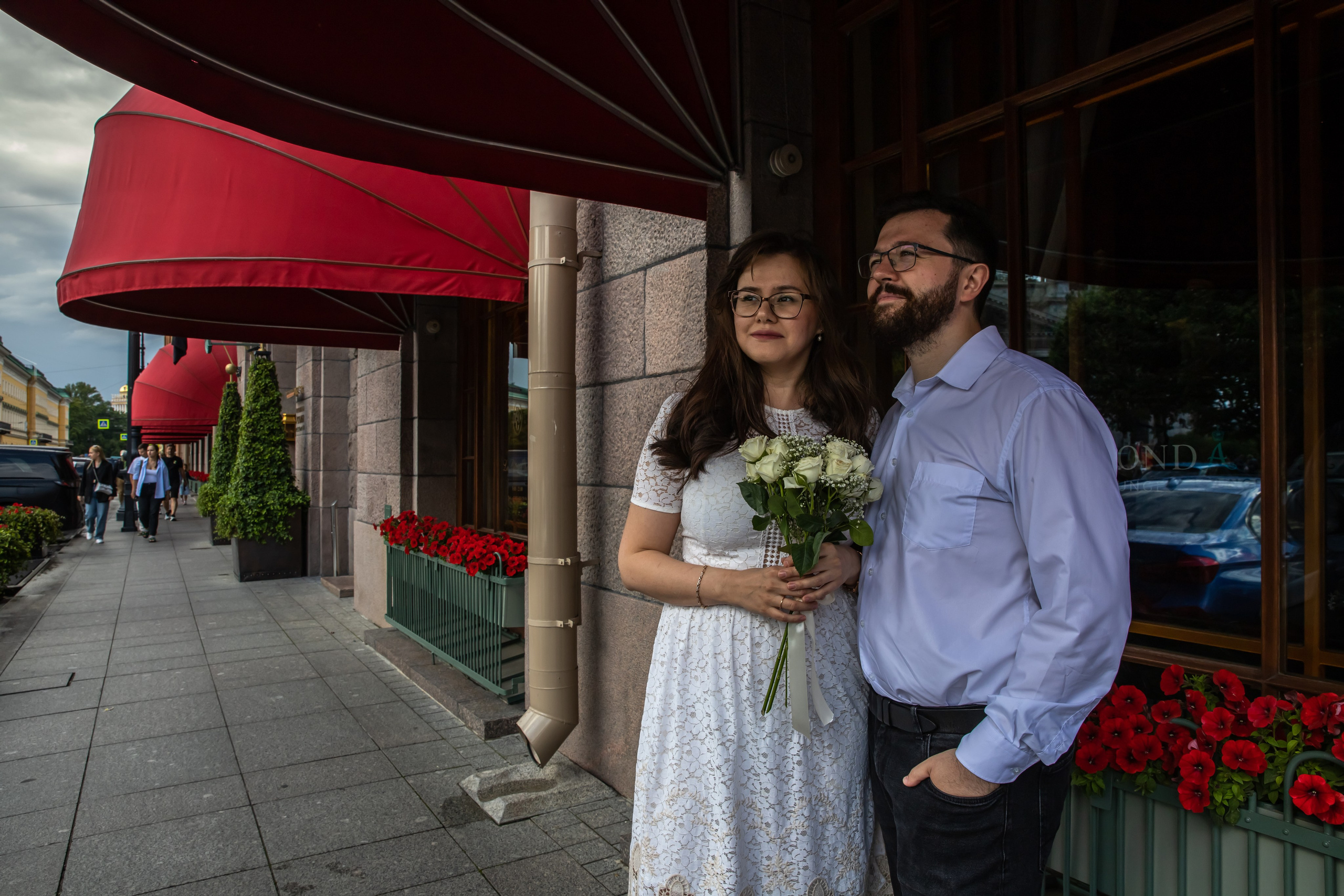 Прогулка по Санкт-Петербургу. ФОТОГРАФ РАДОСТИ Фотосессия в студии СПб. Портретный фотограф — Юрий Торлопов