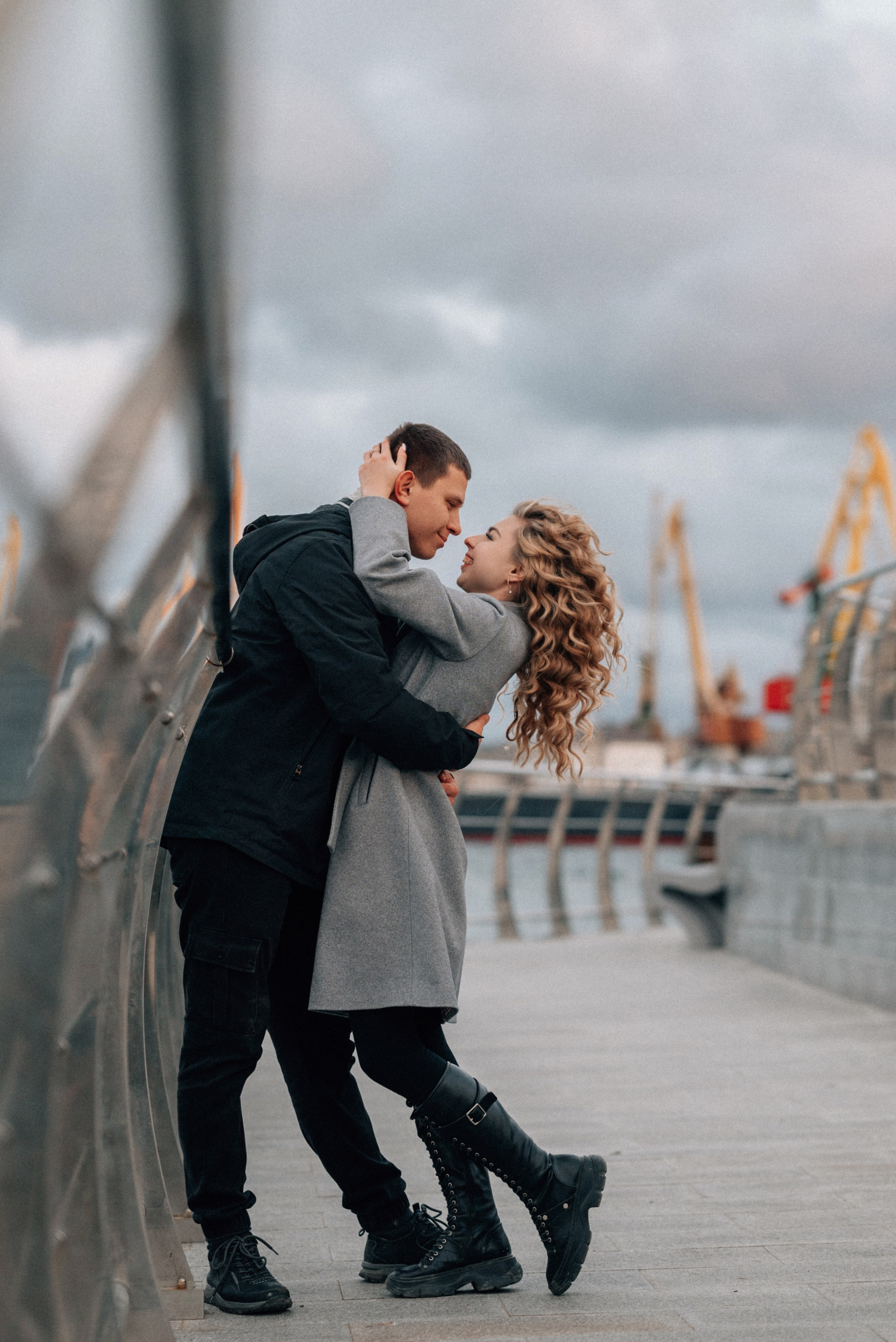 ПРЕДСВАДЕБНАЯ ФОТОСЕССИЯ АРТЁМА И АНГЕЛИНЫ В ФЕОДОСИИ