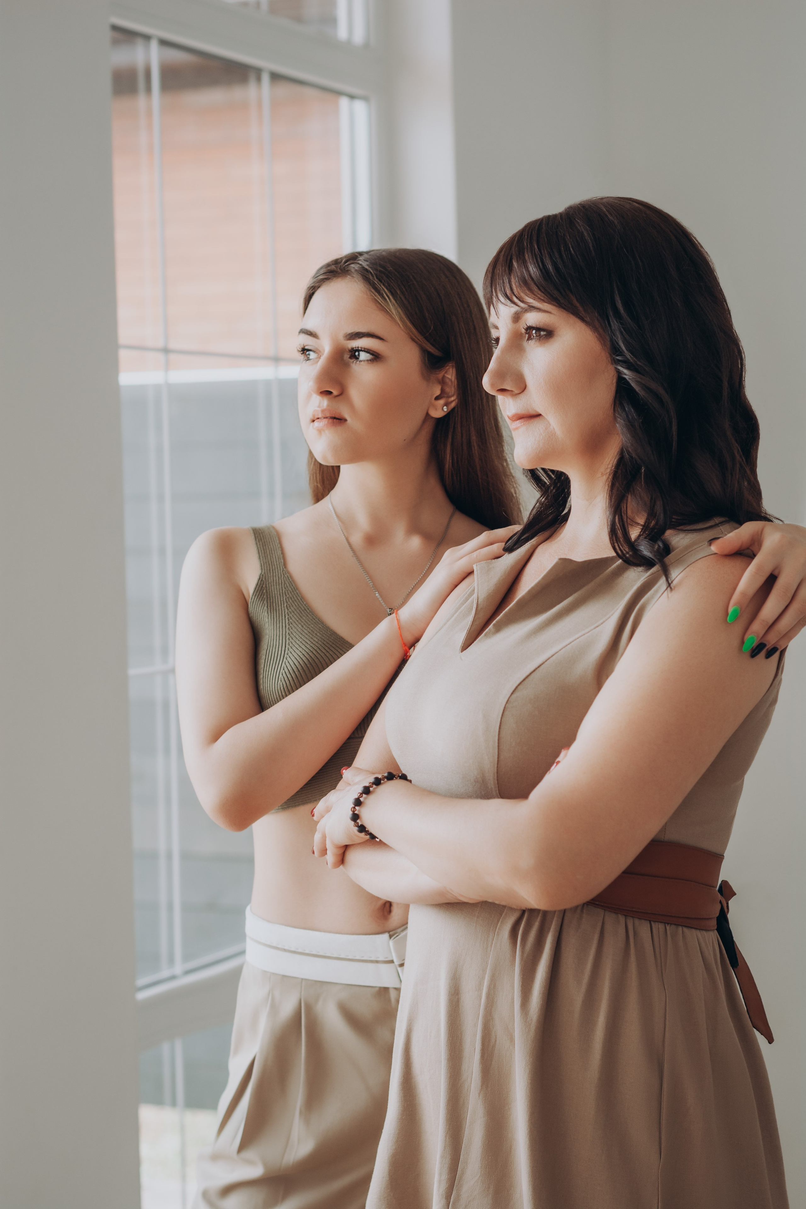 Фотосессия мама и взрослая дочь. Семейный и детский фотограф Кущ Наташа