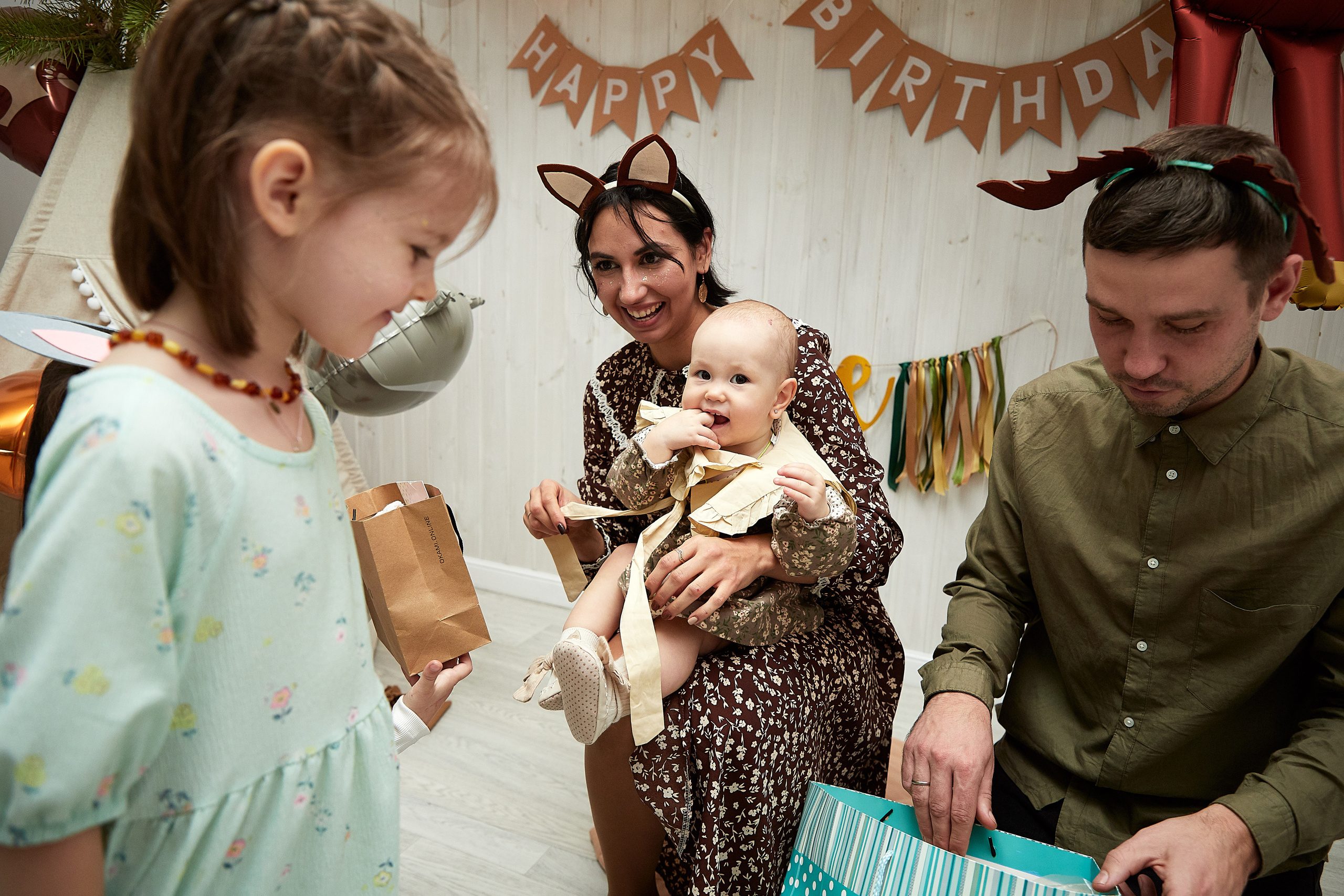 Ася 1 год. Снежана Чернега фотограф