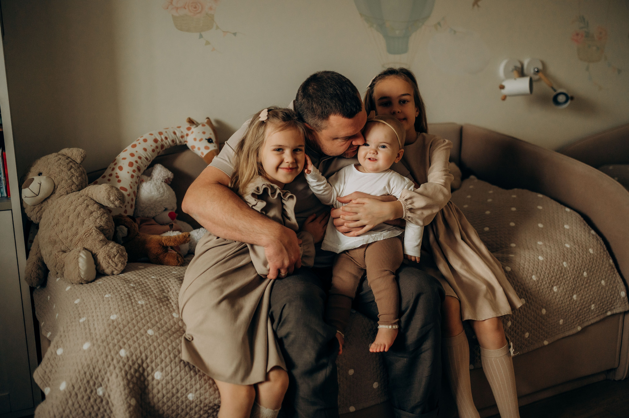Годик младшей сестрёнке. Семейный фотограф в Домодедово и Москве Елена Пичугина