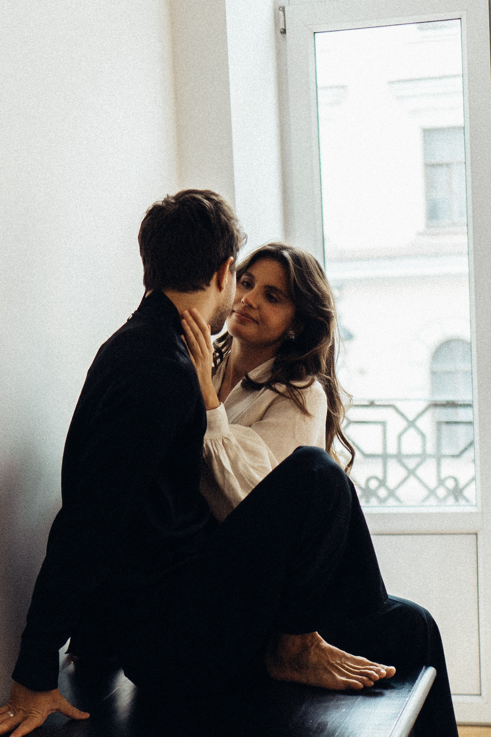 УТРО ЖЕНИХА И НЕВЕСТЫ В ПИТЕРСКОЙ КВАРТИРЕ И СЬЕМКА С СВАДЕБНЫХ ОБРАЗАХ. Профессиональный фотограф, Санкт-Петербург — Виктория Богомолова